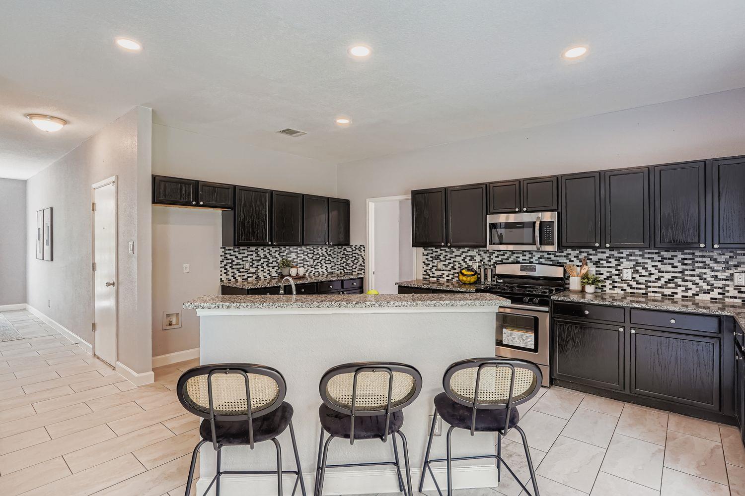 1420 Quicksilver CIR