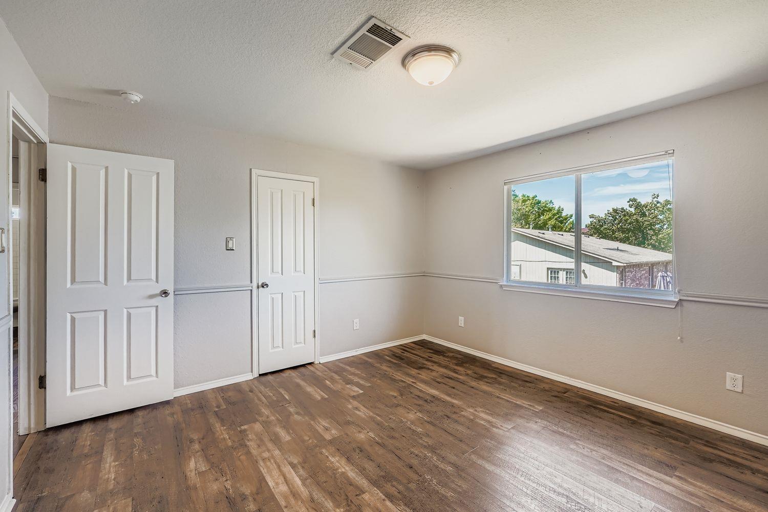 1420 Quicksilver CIR