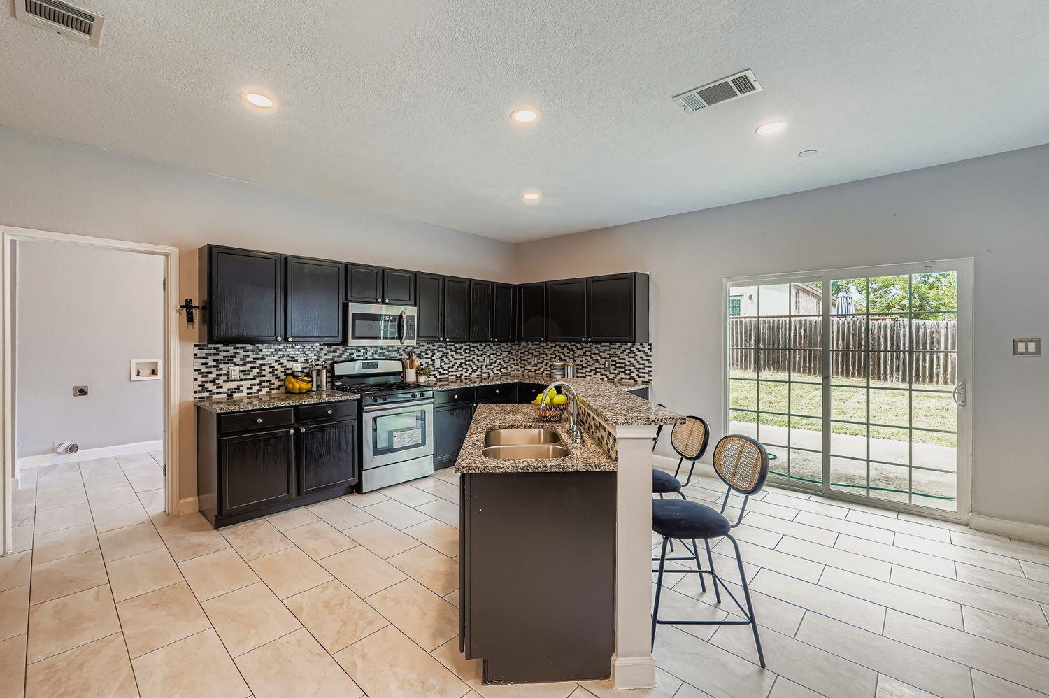 1420 Quicksilver CIR