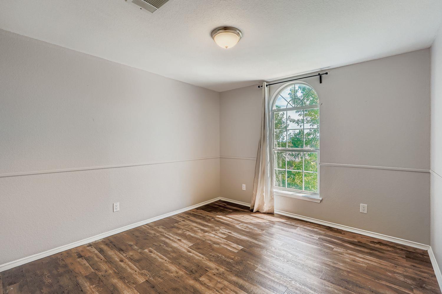 1420 Quicksilver CIR