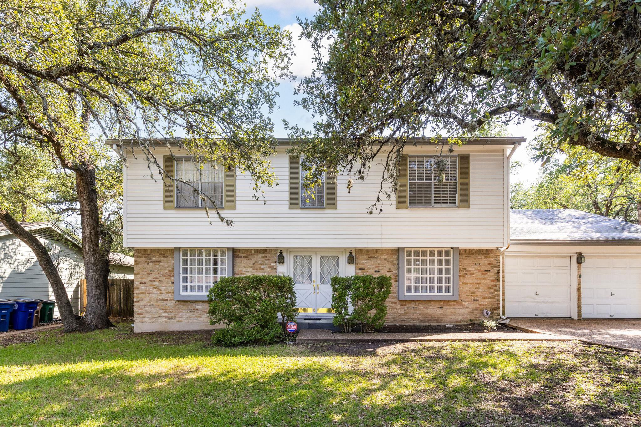 4007 Edgerock DR