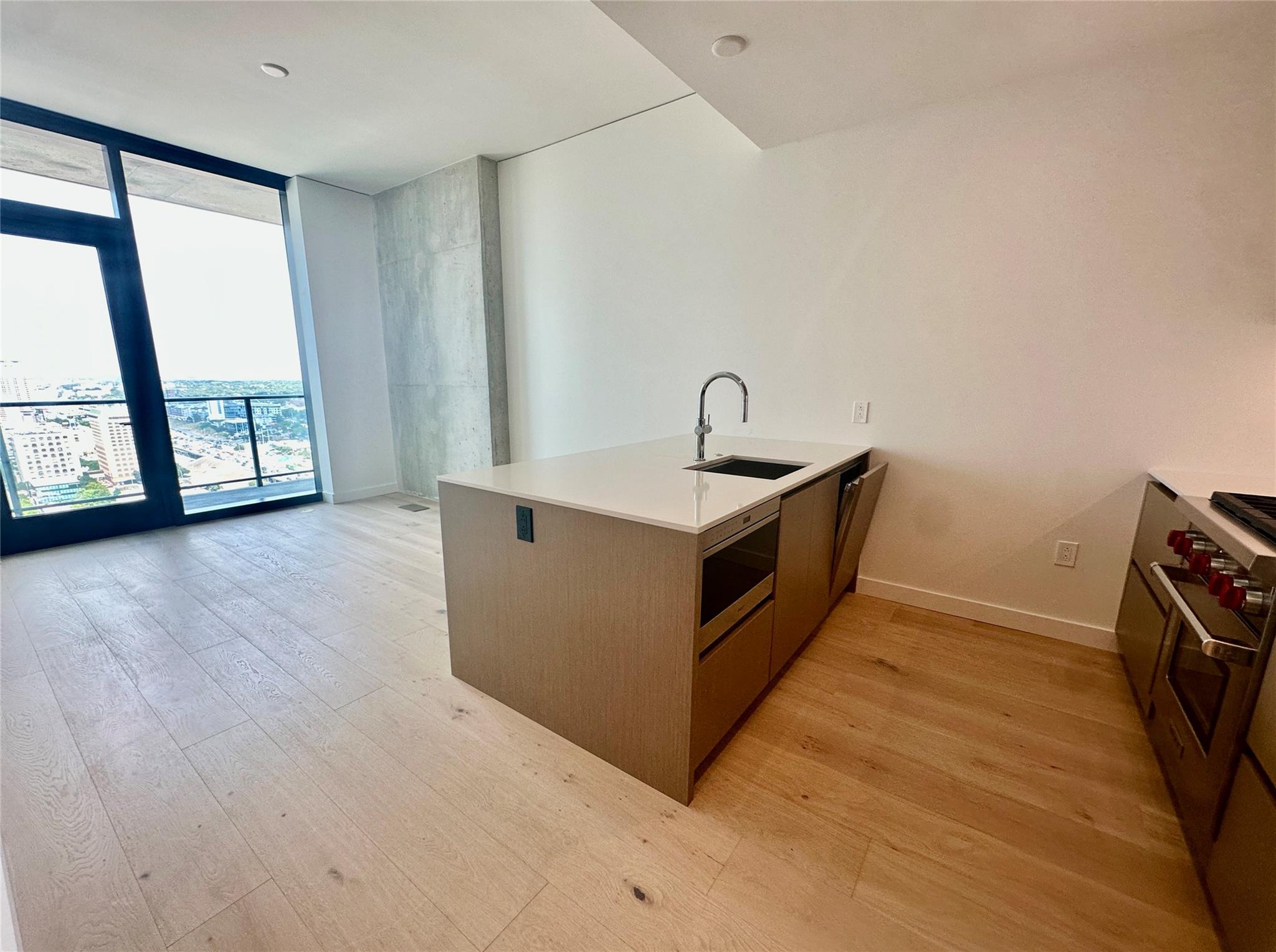 610 Davis ST # 2610
