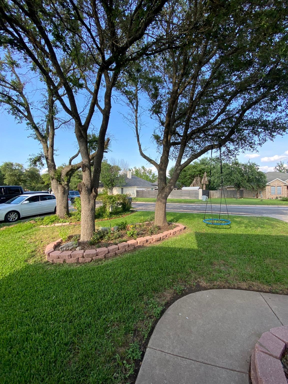 2623 Goldfinch DR