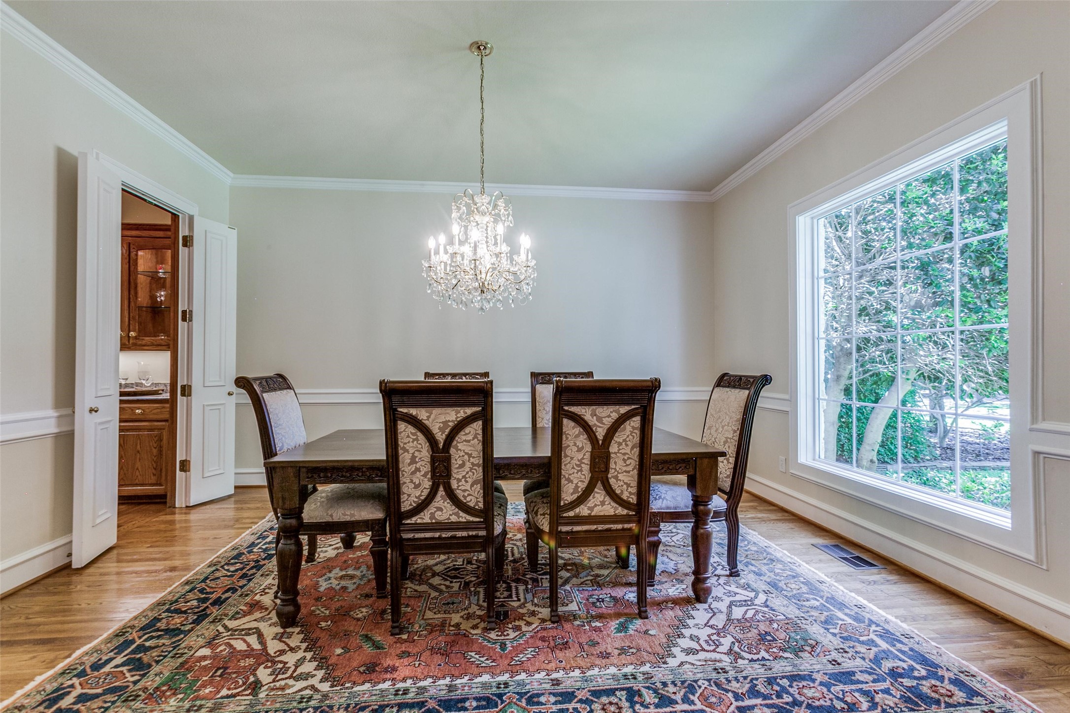 3008 Stanford Avenue