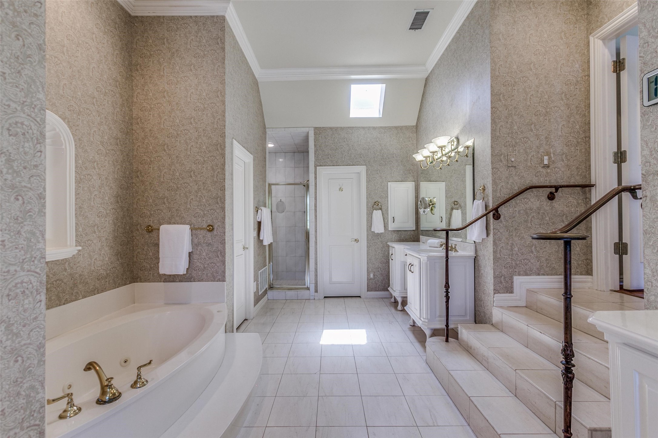 3008 Stanford Avenue