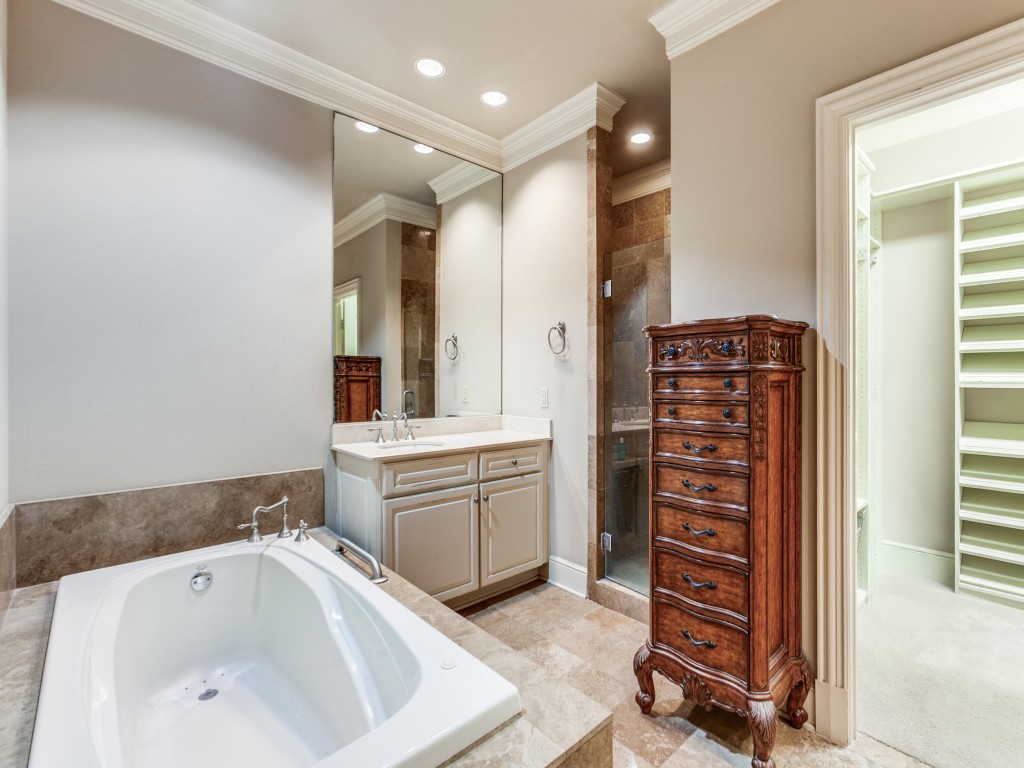 6605 Bandera Avenue 1F