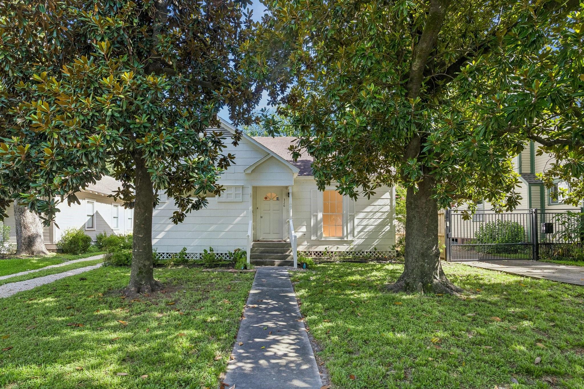 326 W 22nd Street