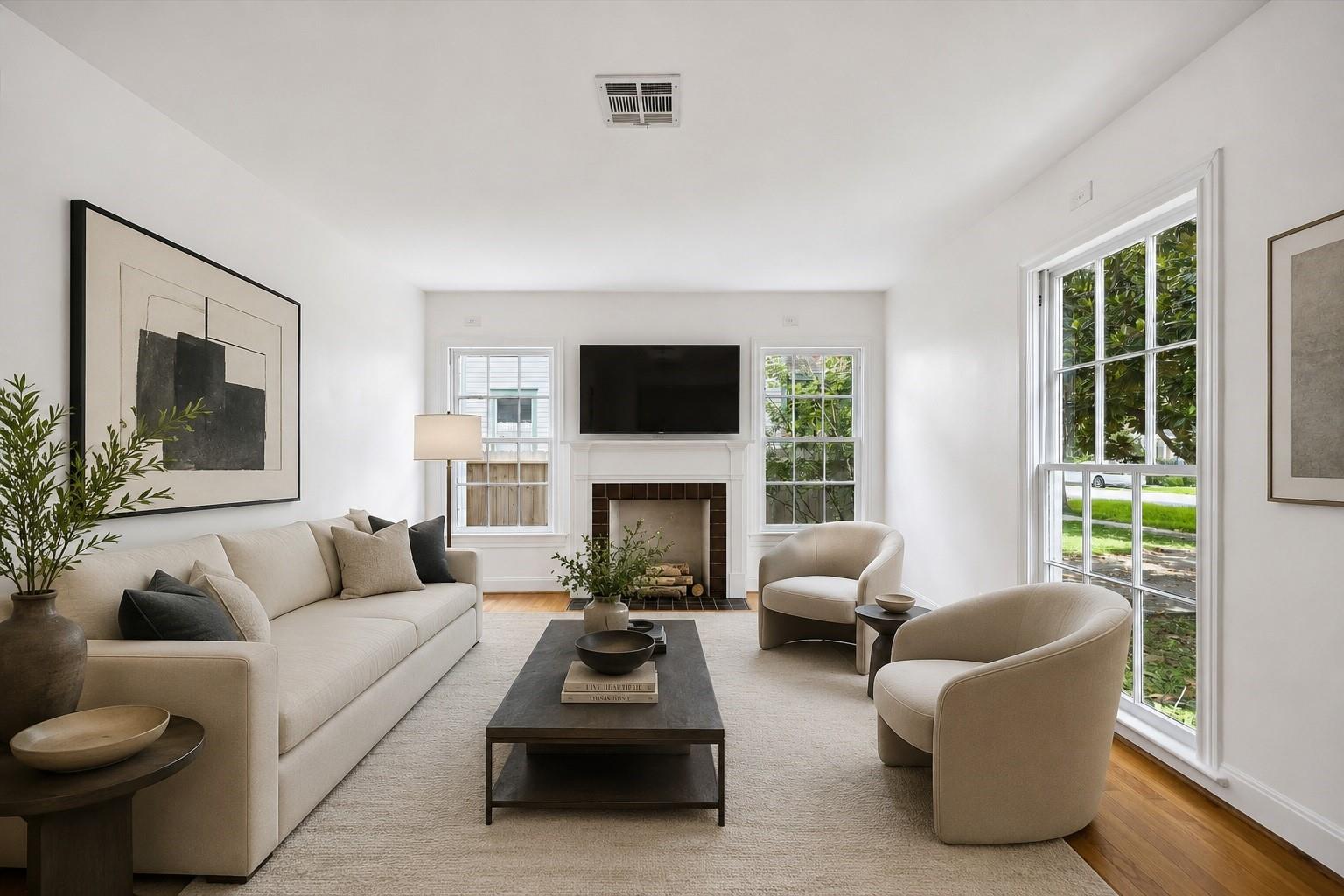326 W 22nd Street