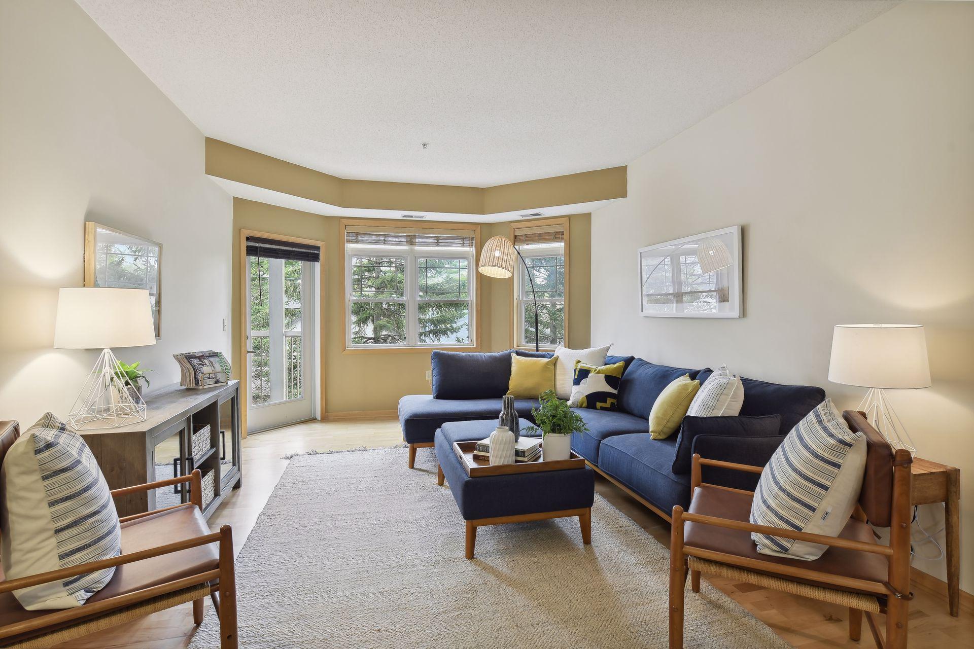 2530 E 34th Street Unit: 207