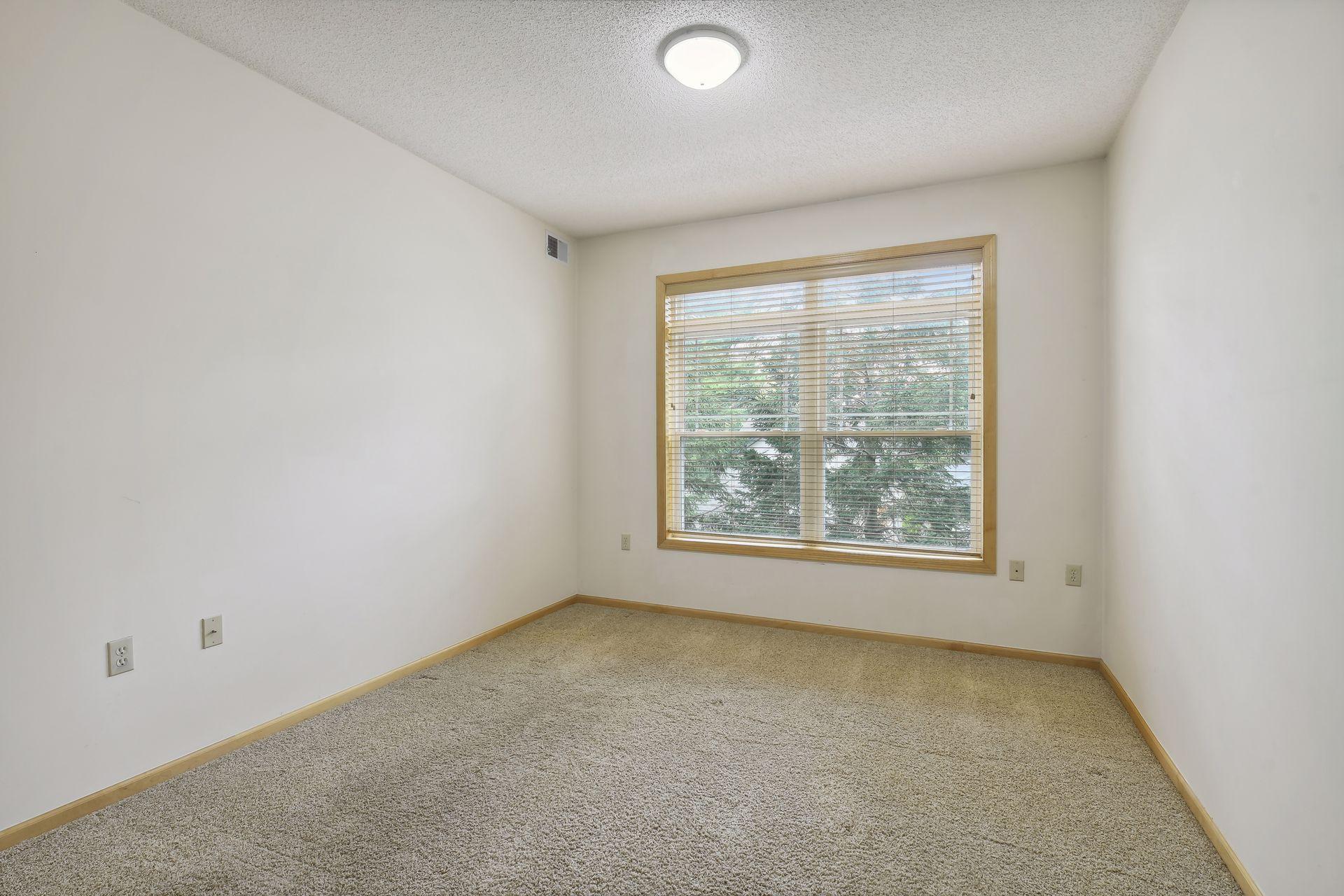 2530 E 34th Street Unit: 207