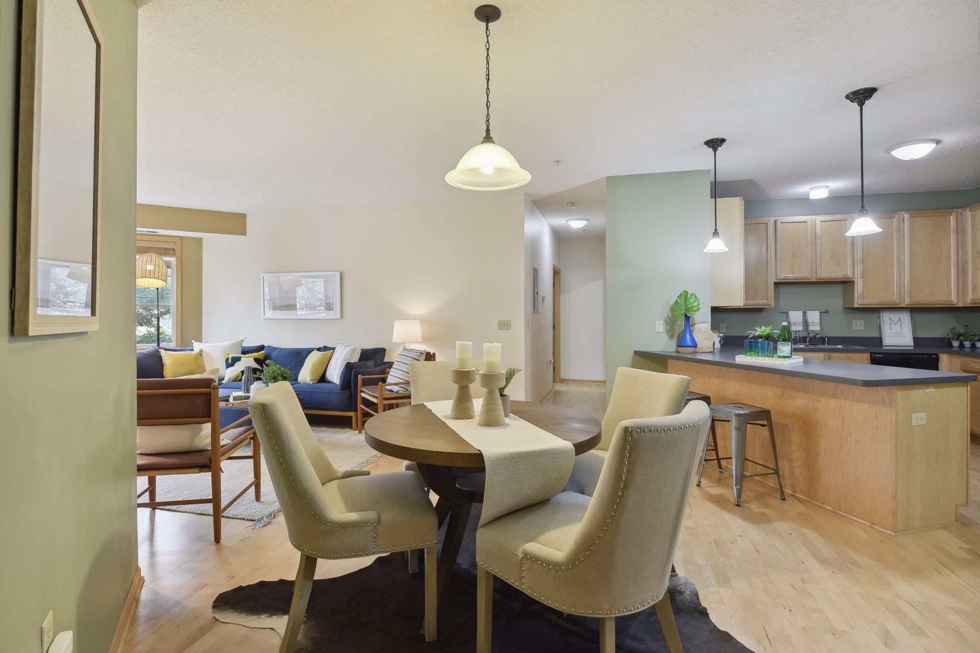 2530 E 34th Street Unit: 207