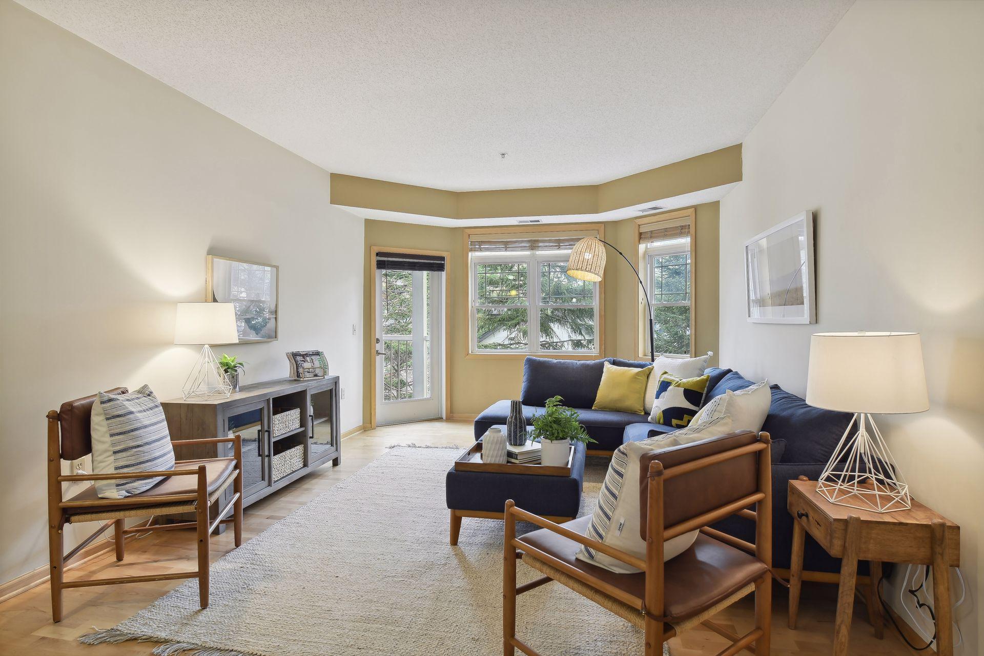 2530 E 34th Street Unit: 207