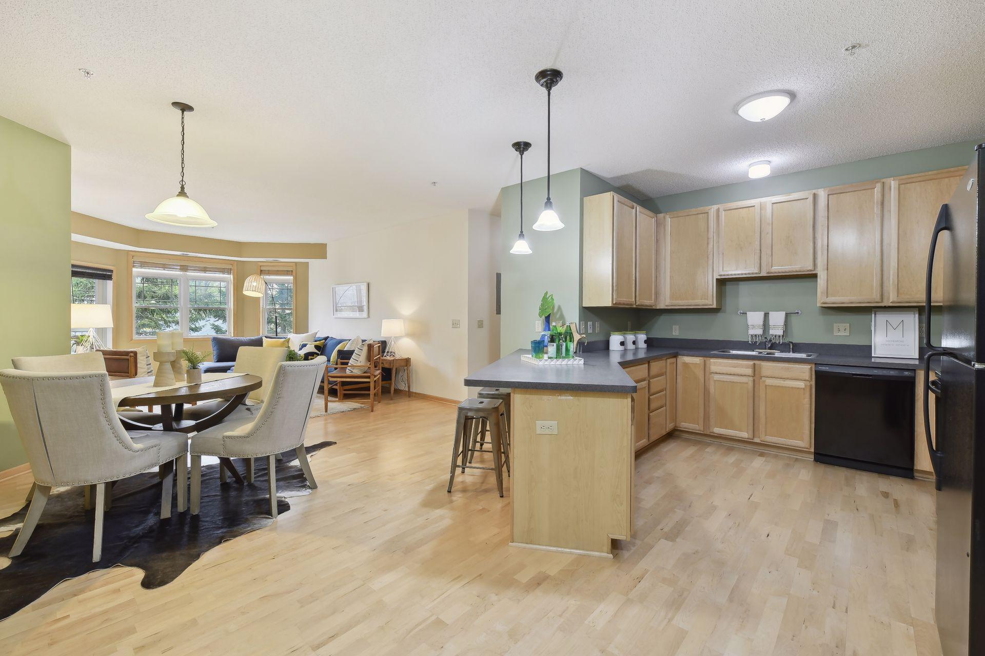 2530 E 34th Street Unit: 207