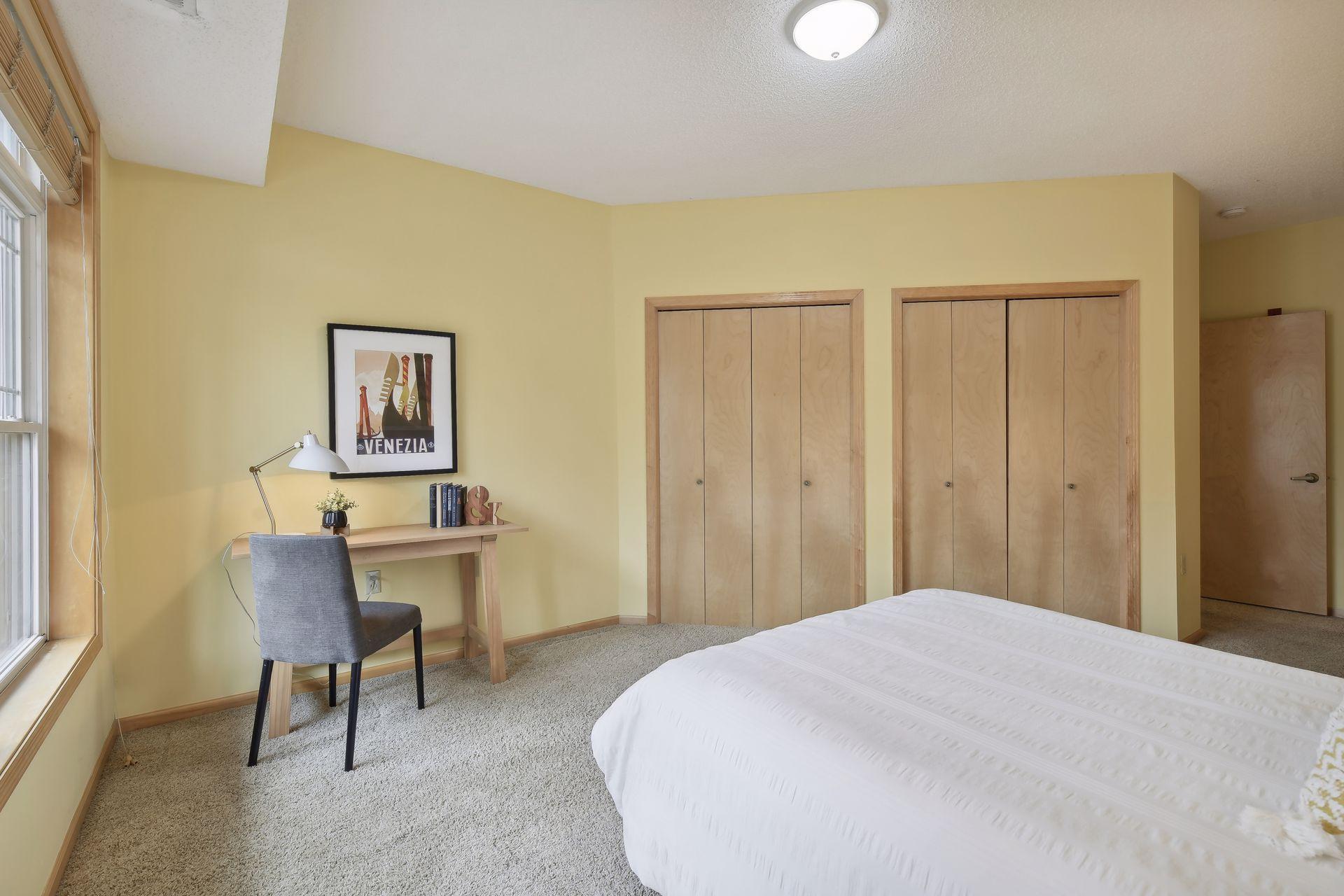 2530 E 34th Street Unit: 207