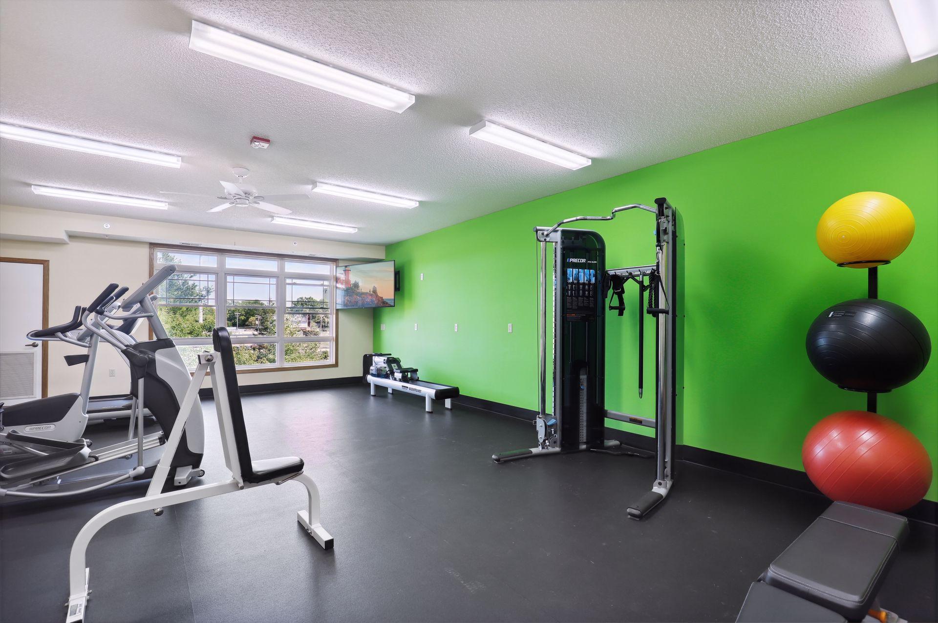 2530 E 34th Street Unit: 207