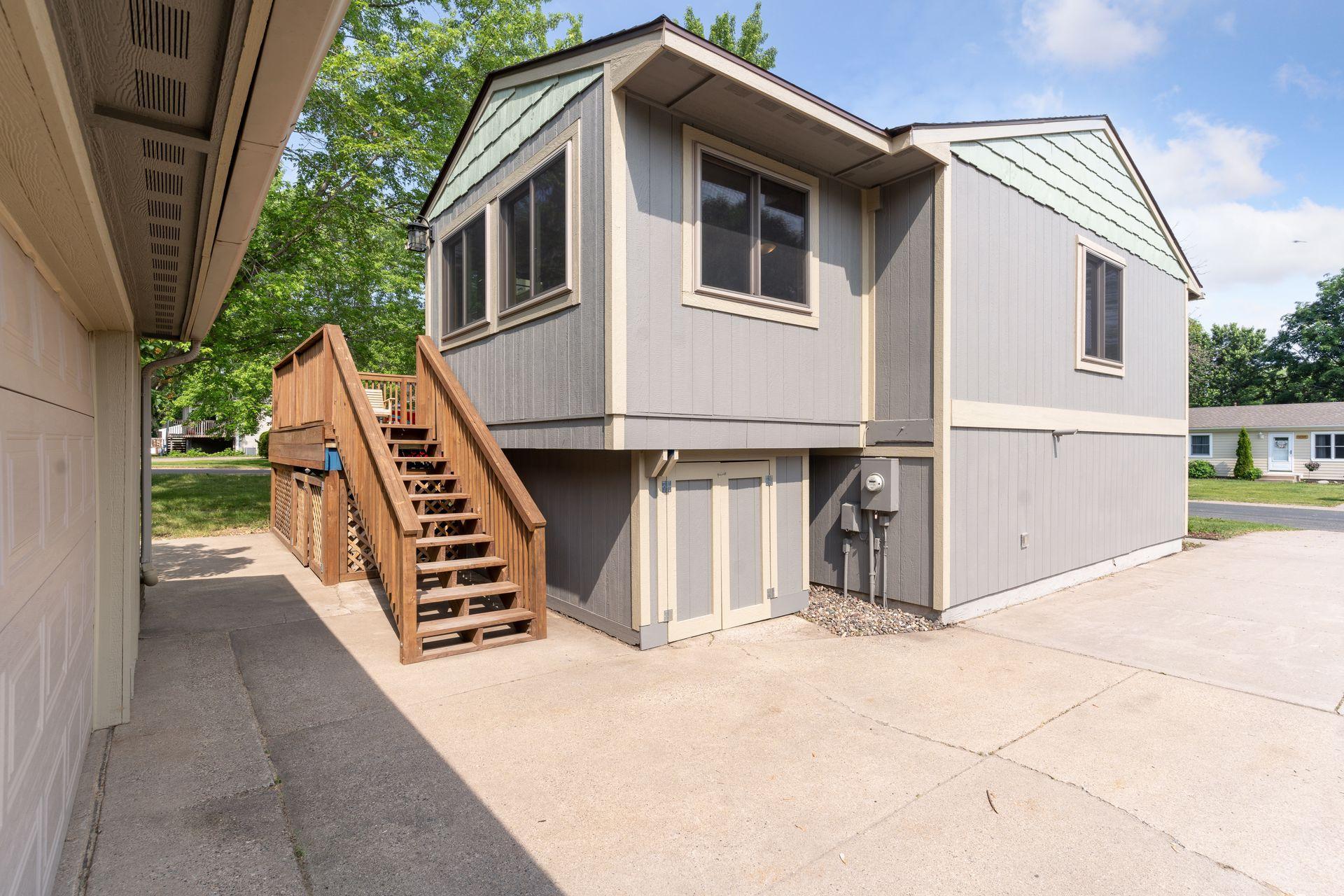 112501 E Scott Lane