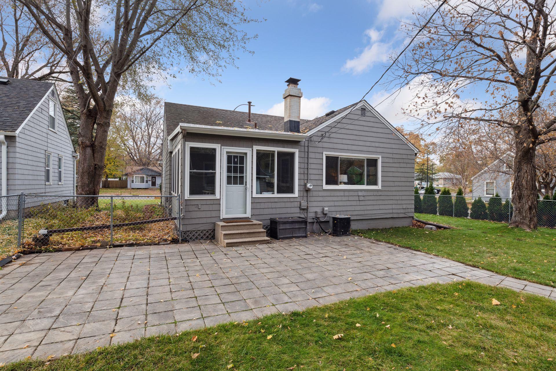 3301 Texas Avenue S