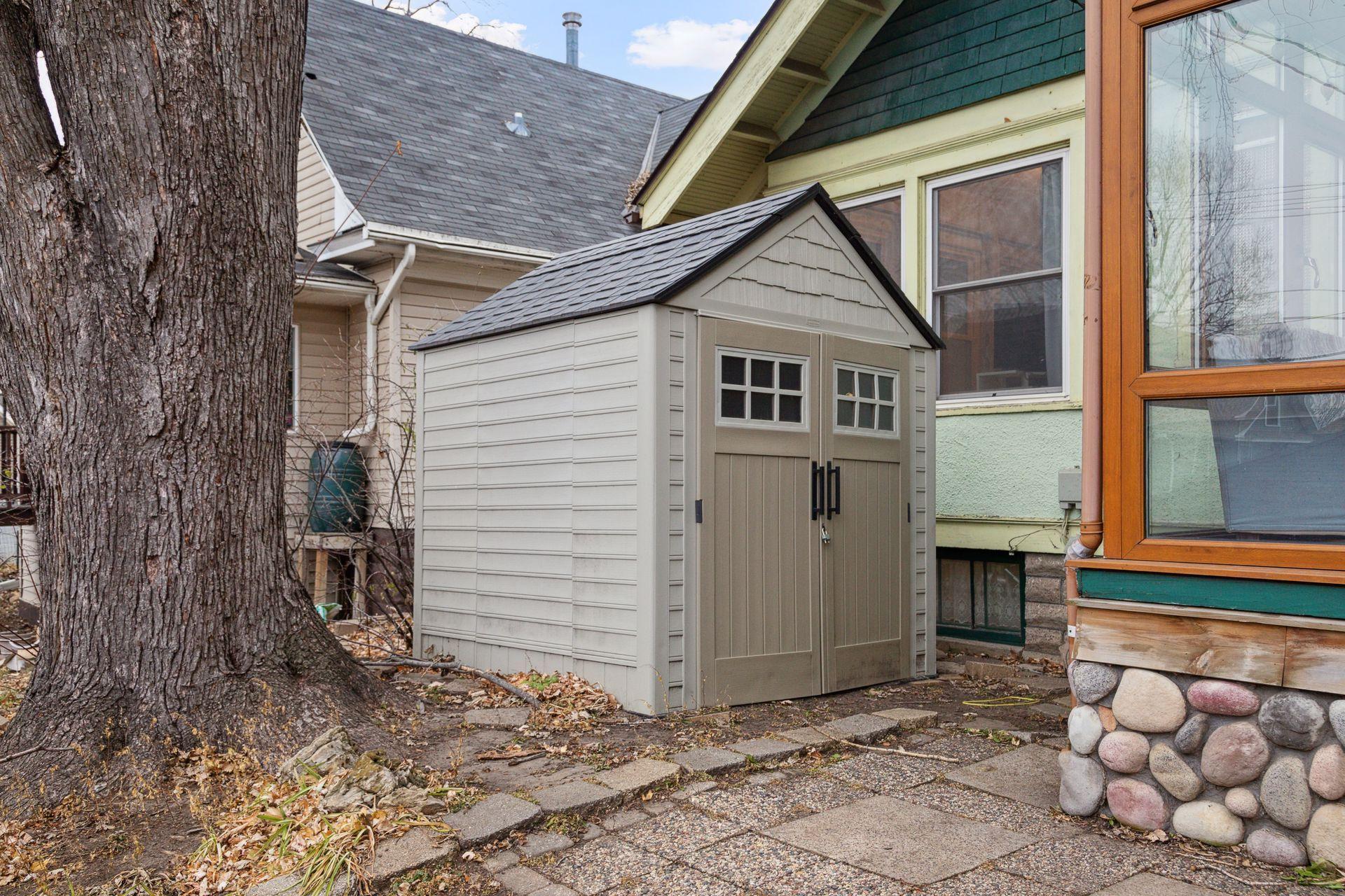137 Bates Avenue