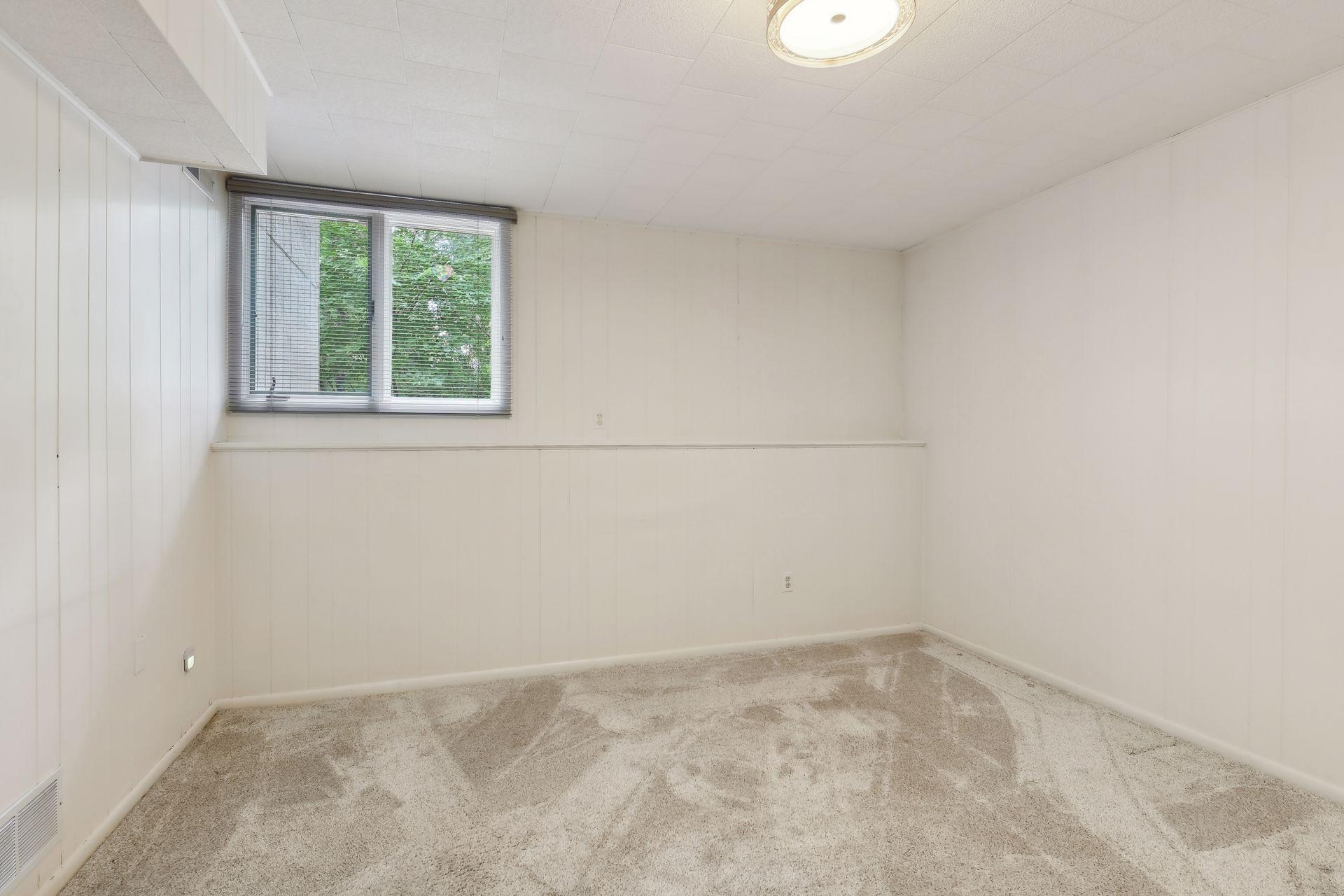 1788 Maryland Avenue N