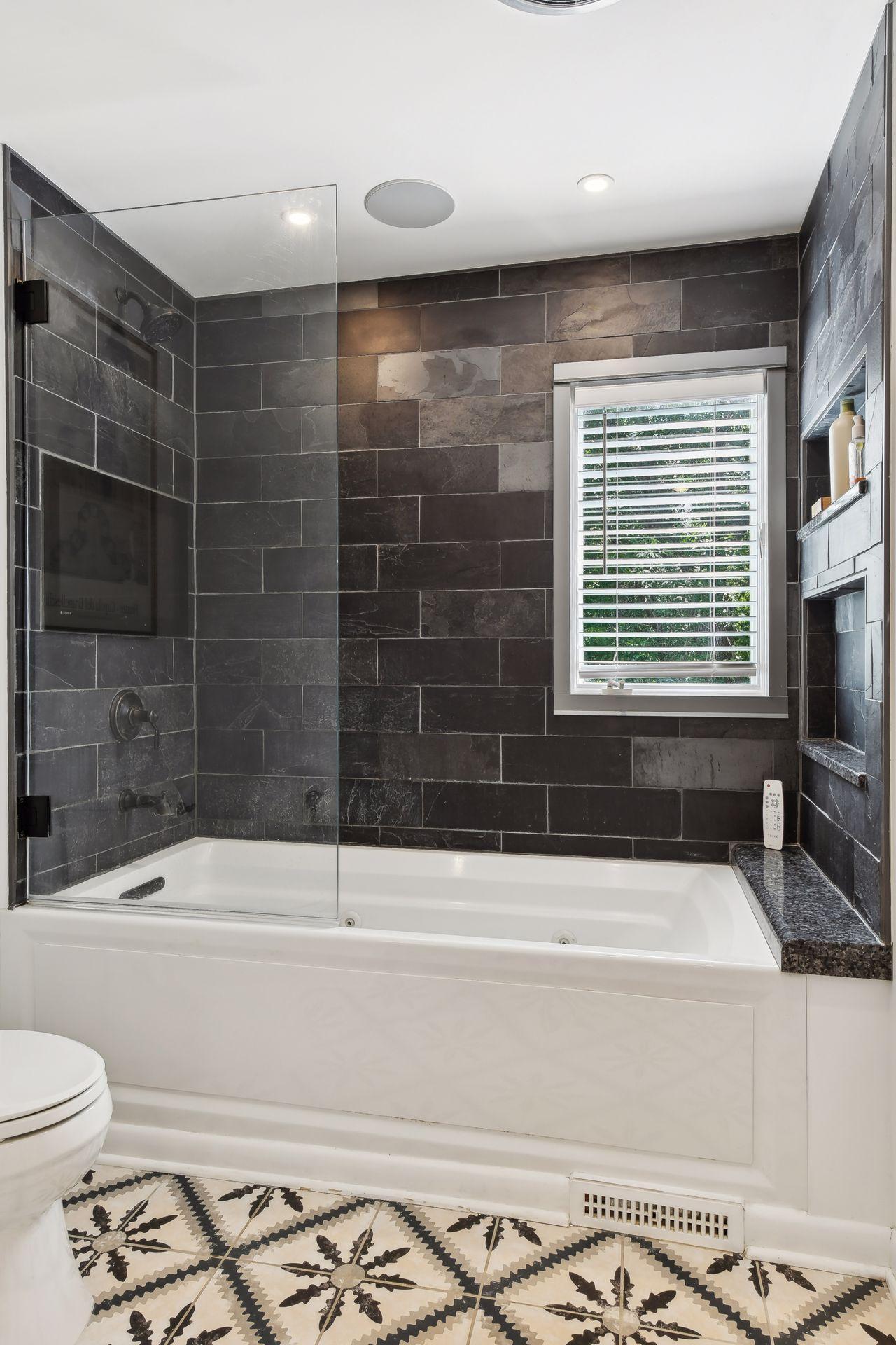 1788 Maryland Avenue N