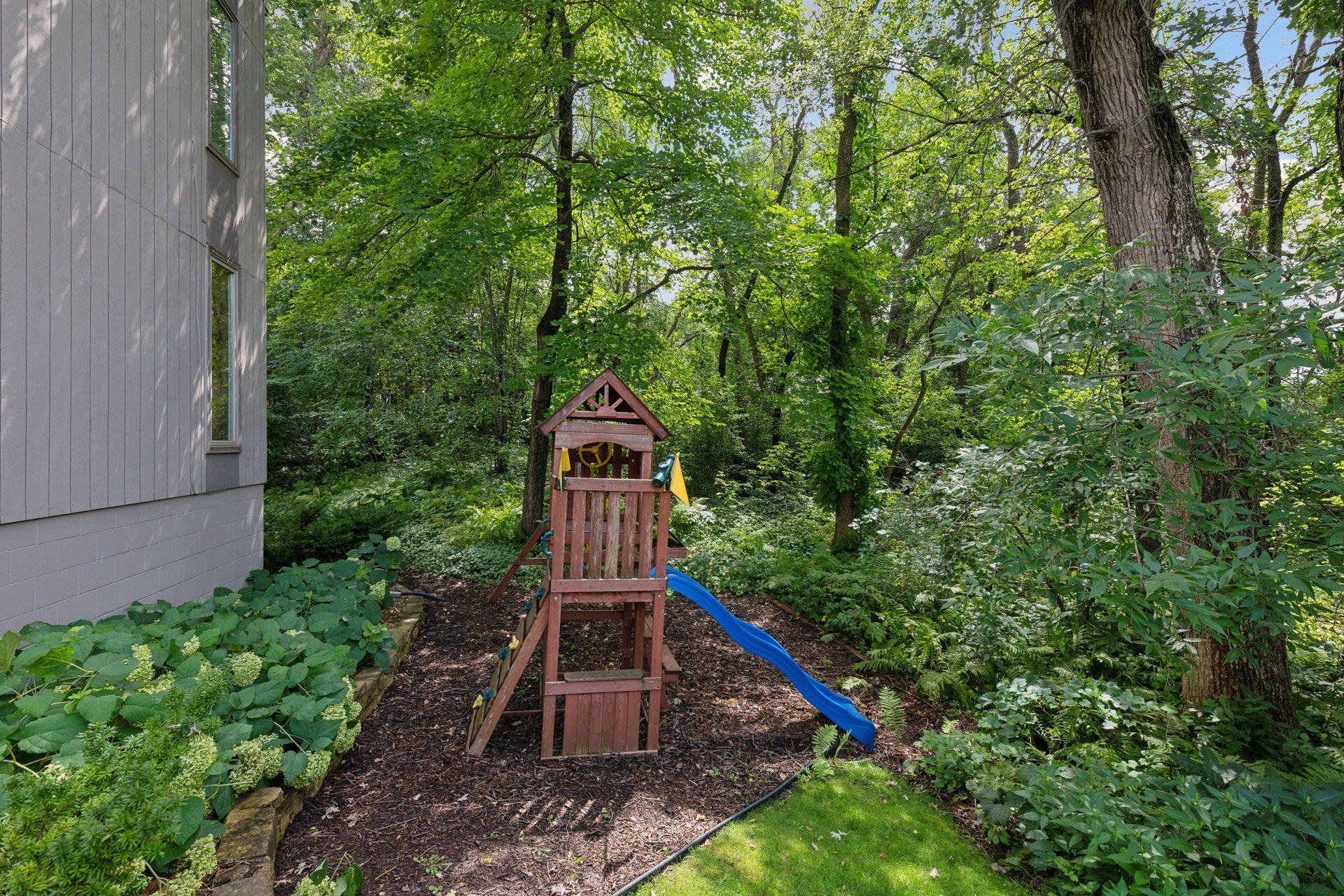 1788 Maryland Avenue N