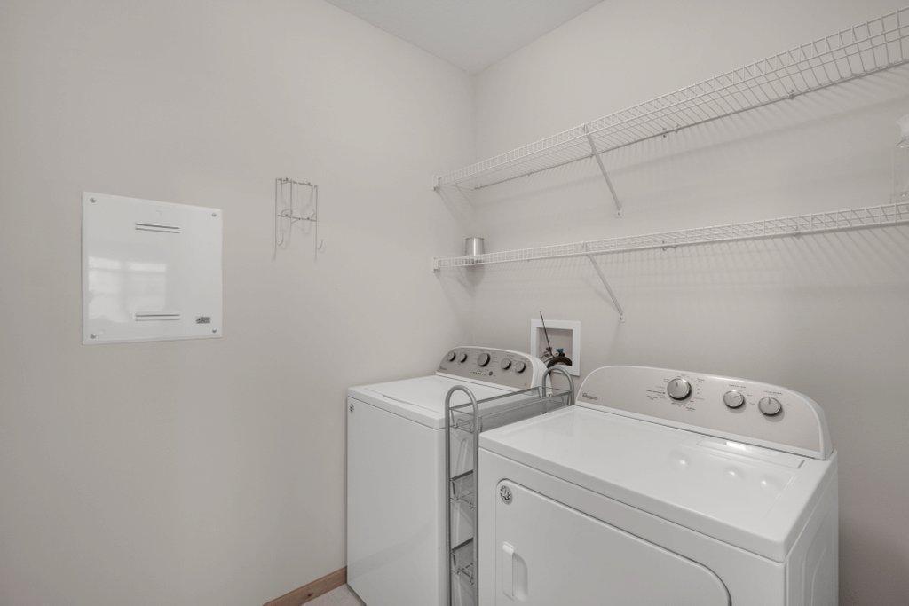 2550 38th Avenue NE Unit: 408