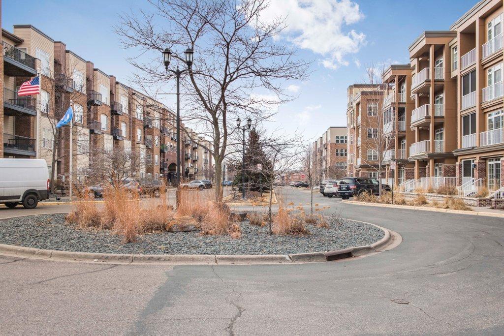 2550 38th Avenue NE Unit: 408