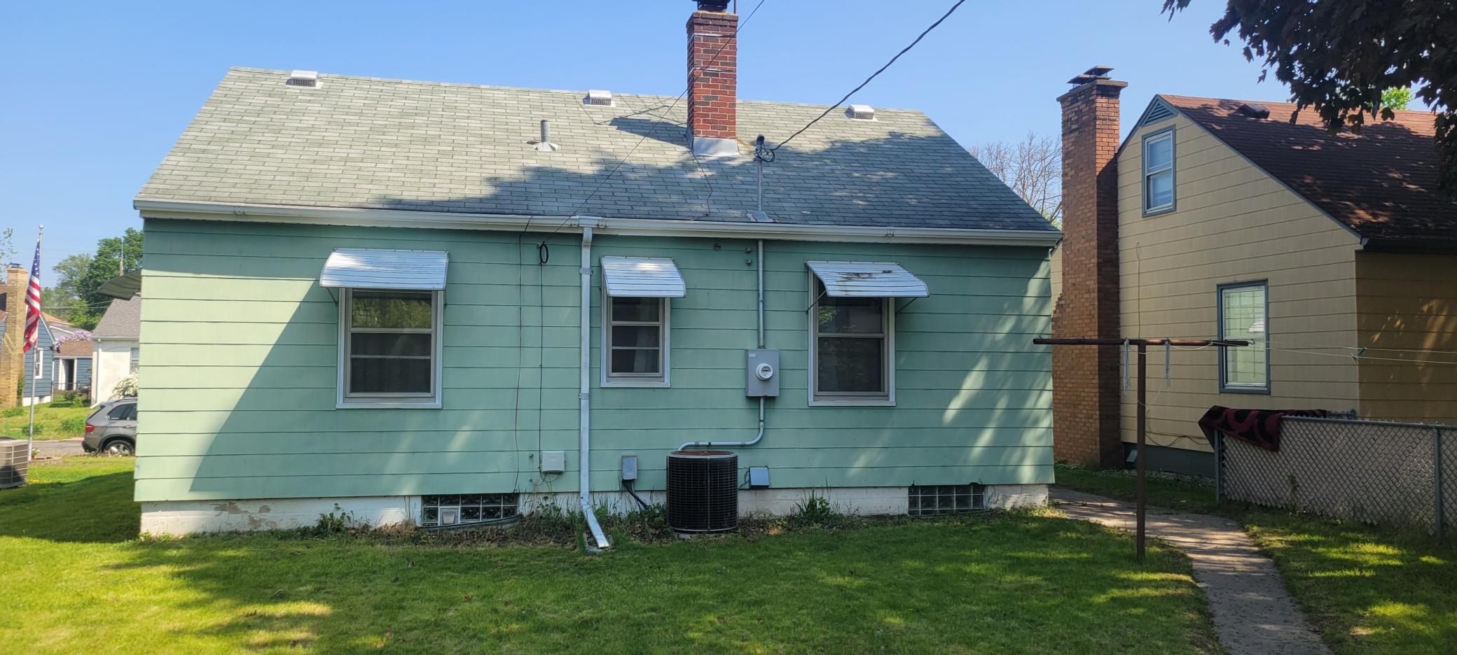 1072 Seminary Avenue