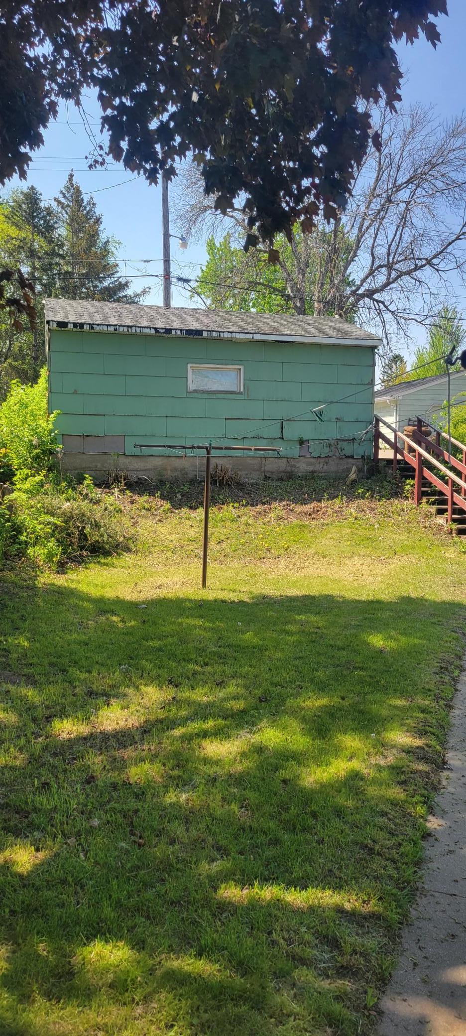 1072 Seminary Avenue