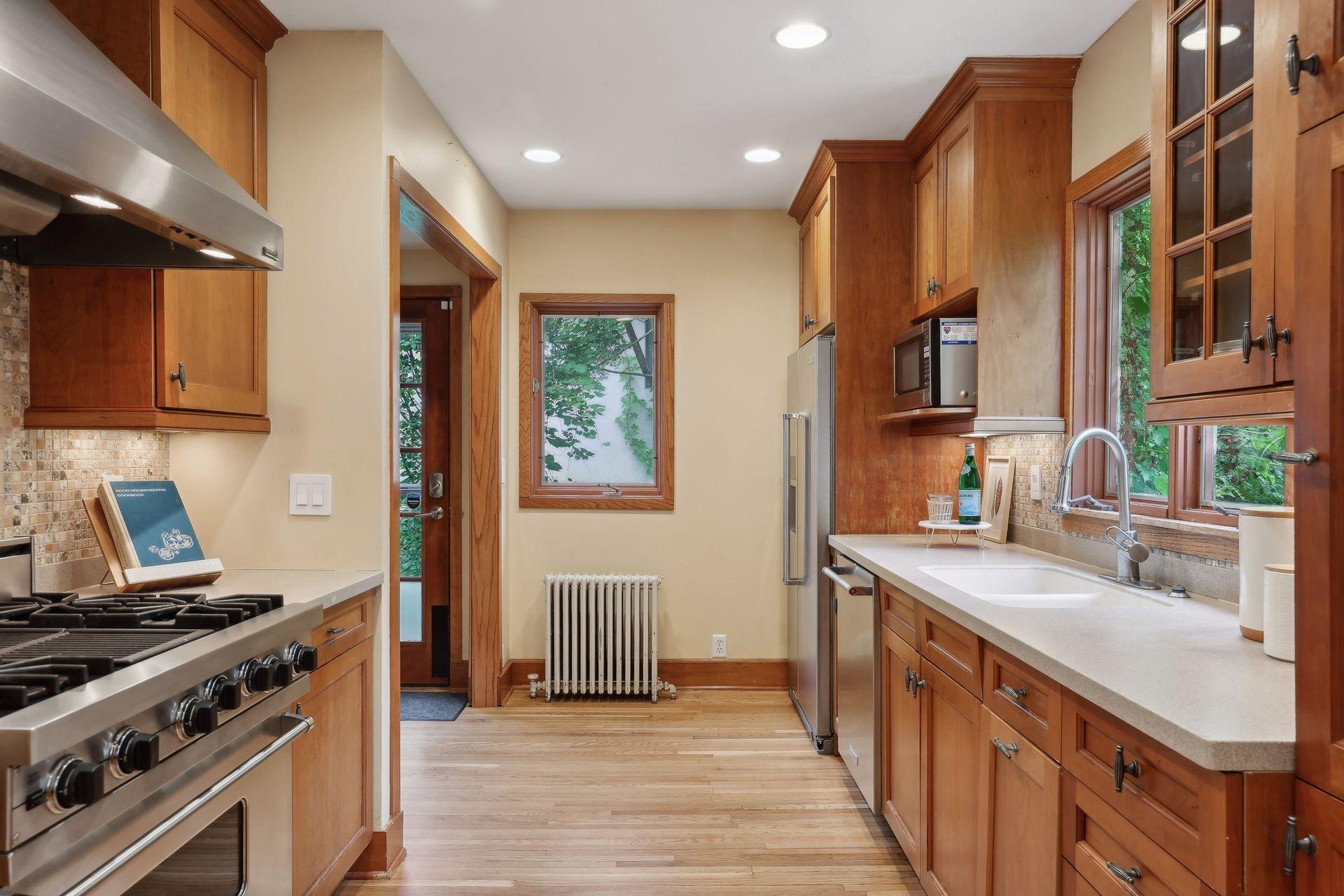 320 Prospect Avenue