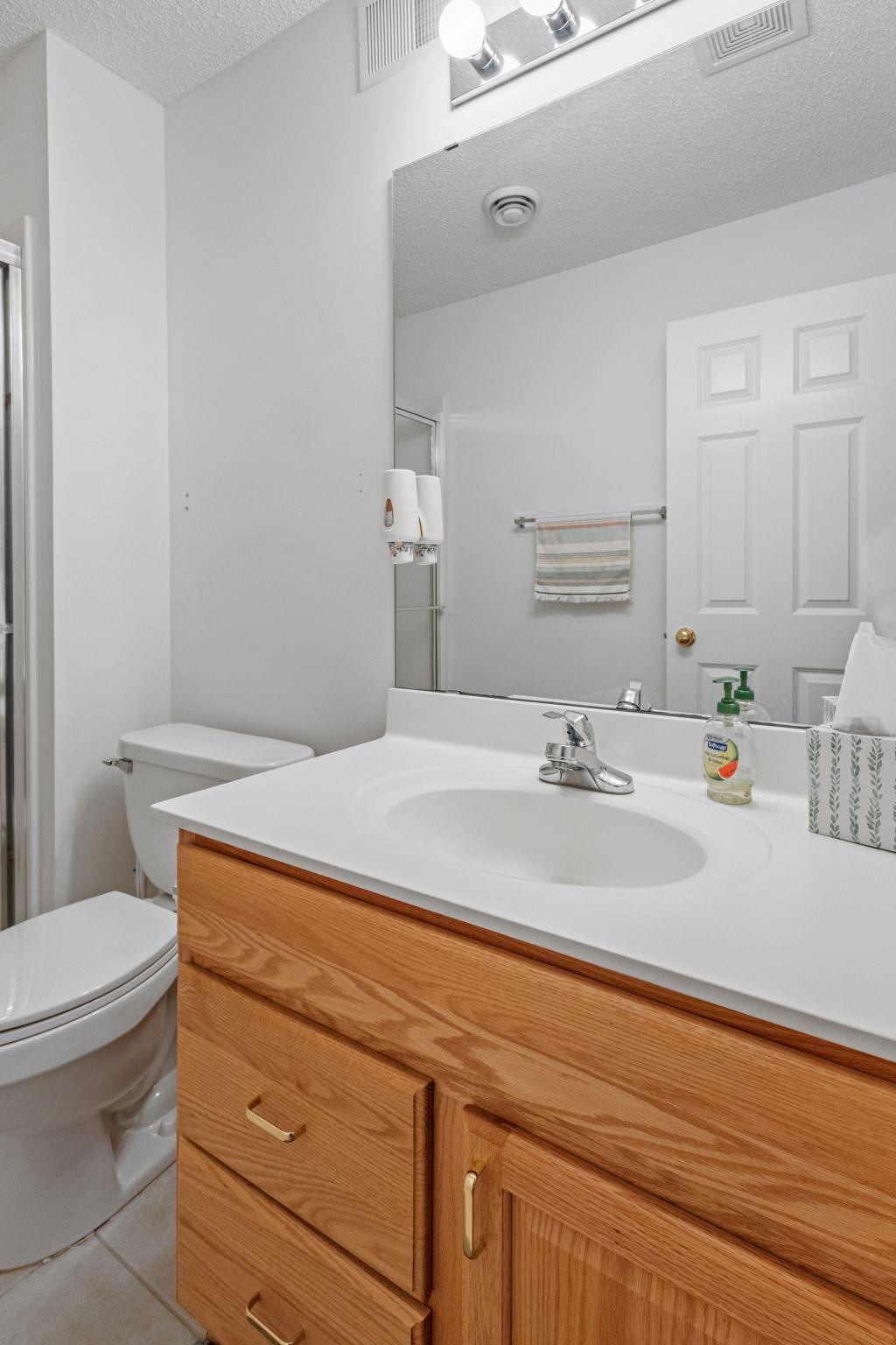 3906 Lawndale Lane N