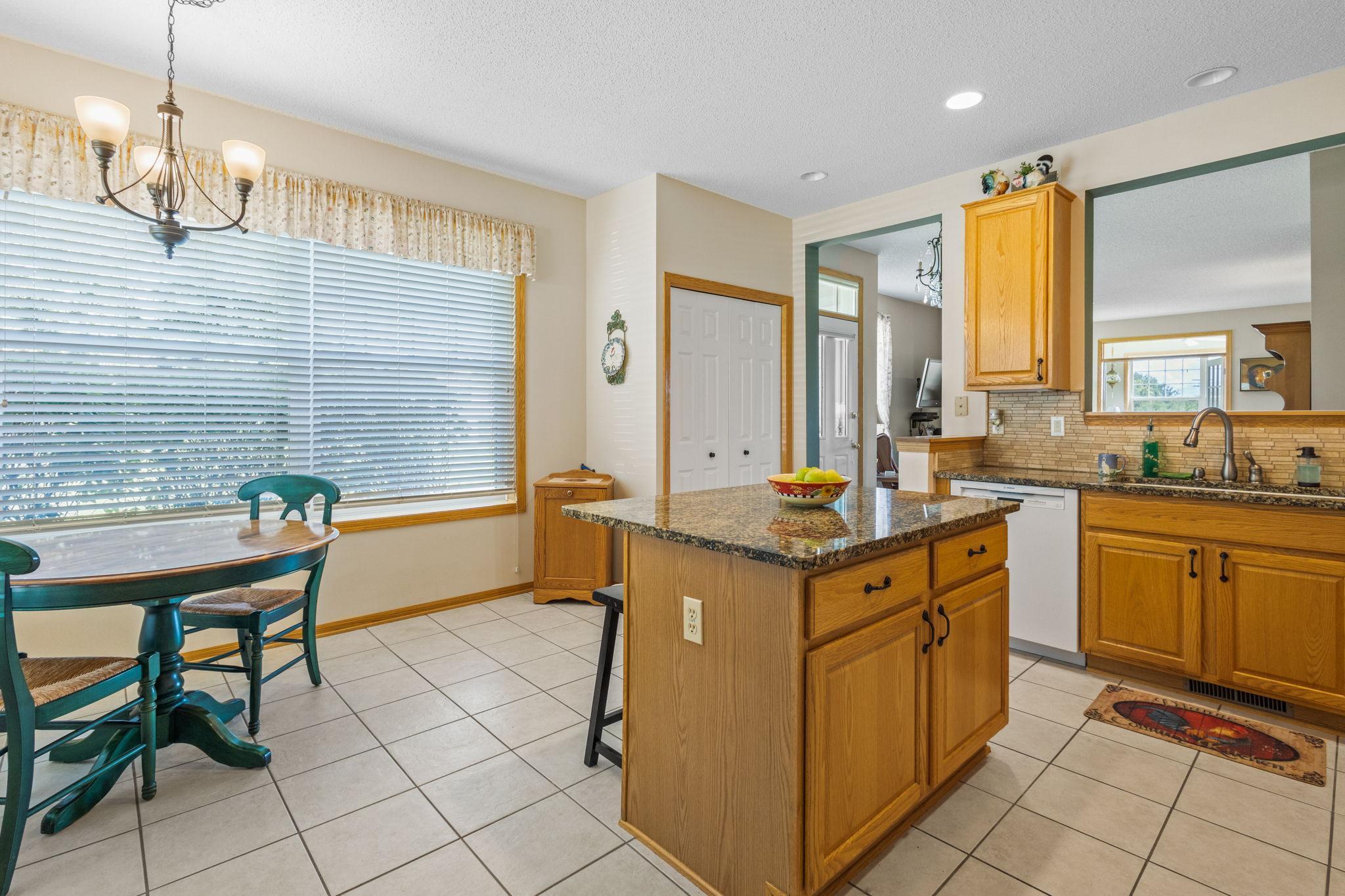 3906 Lawndale Lane N