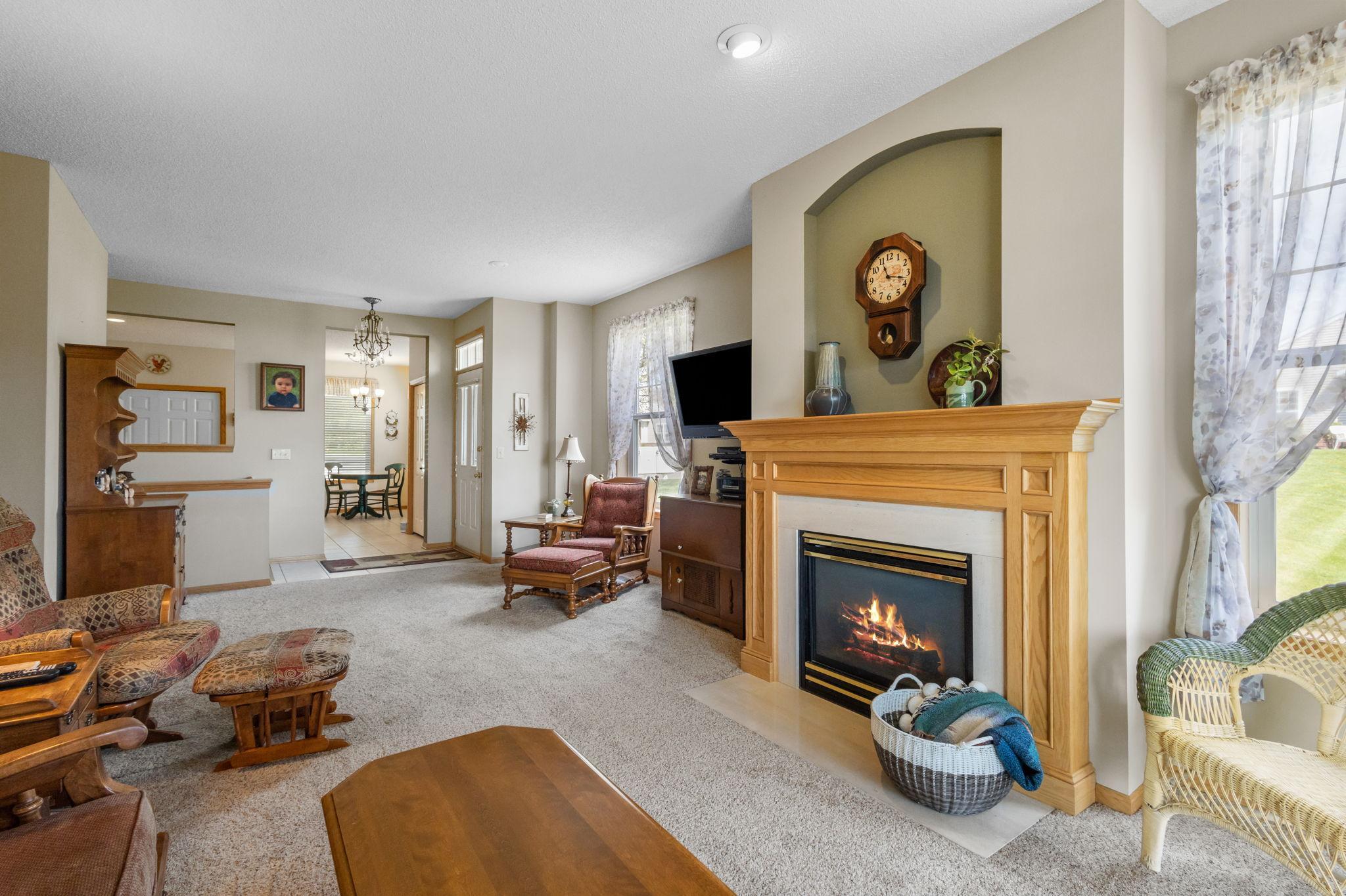 3906 Lawndale Lane N