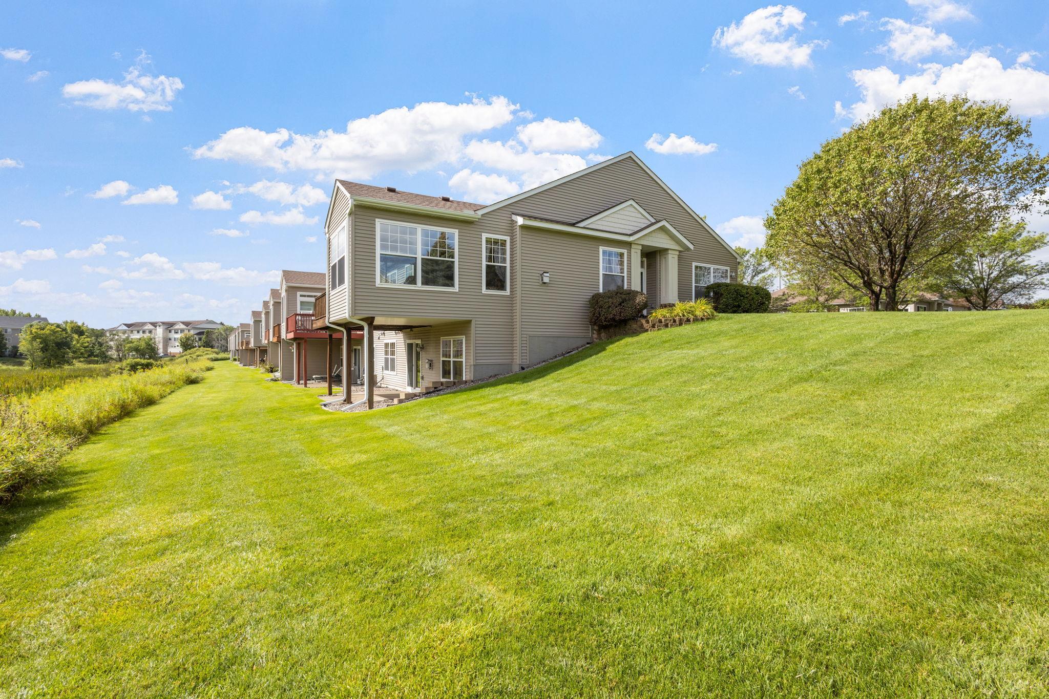 3906 Lawndale Lane N