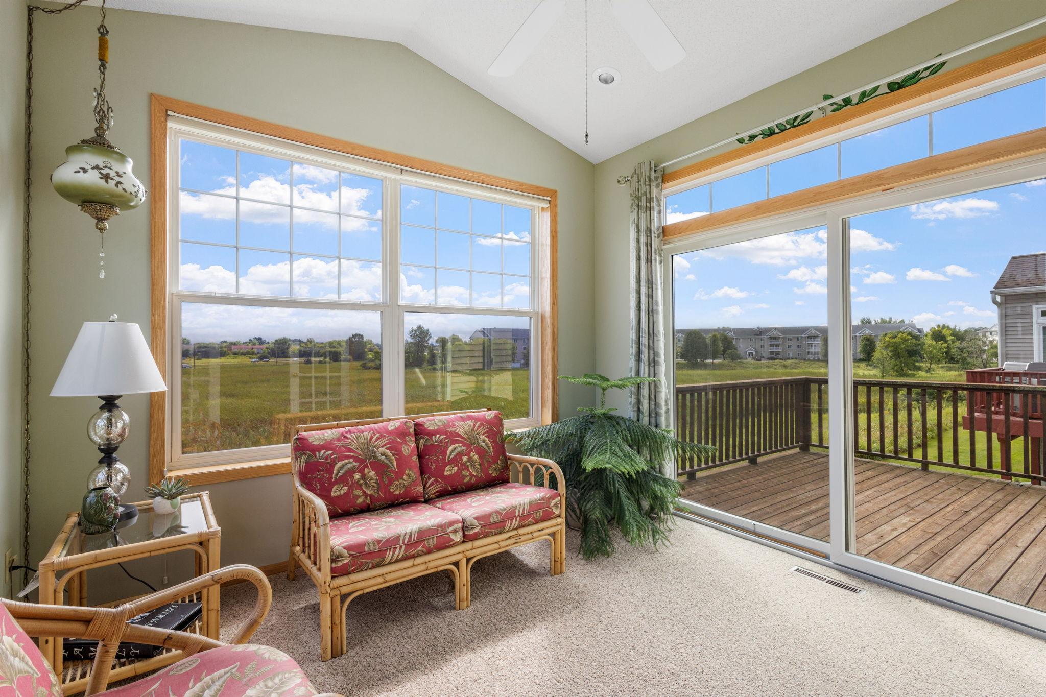 3906 Lawndale Lane N