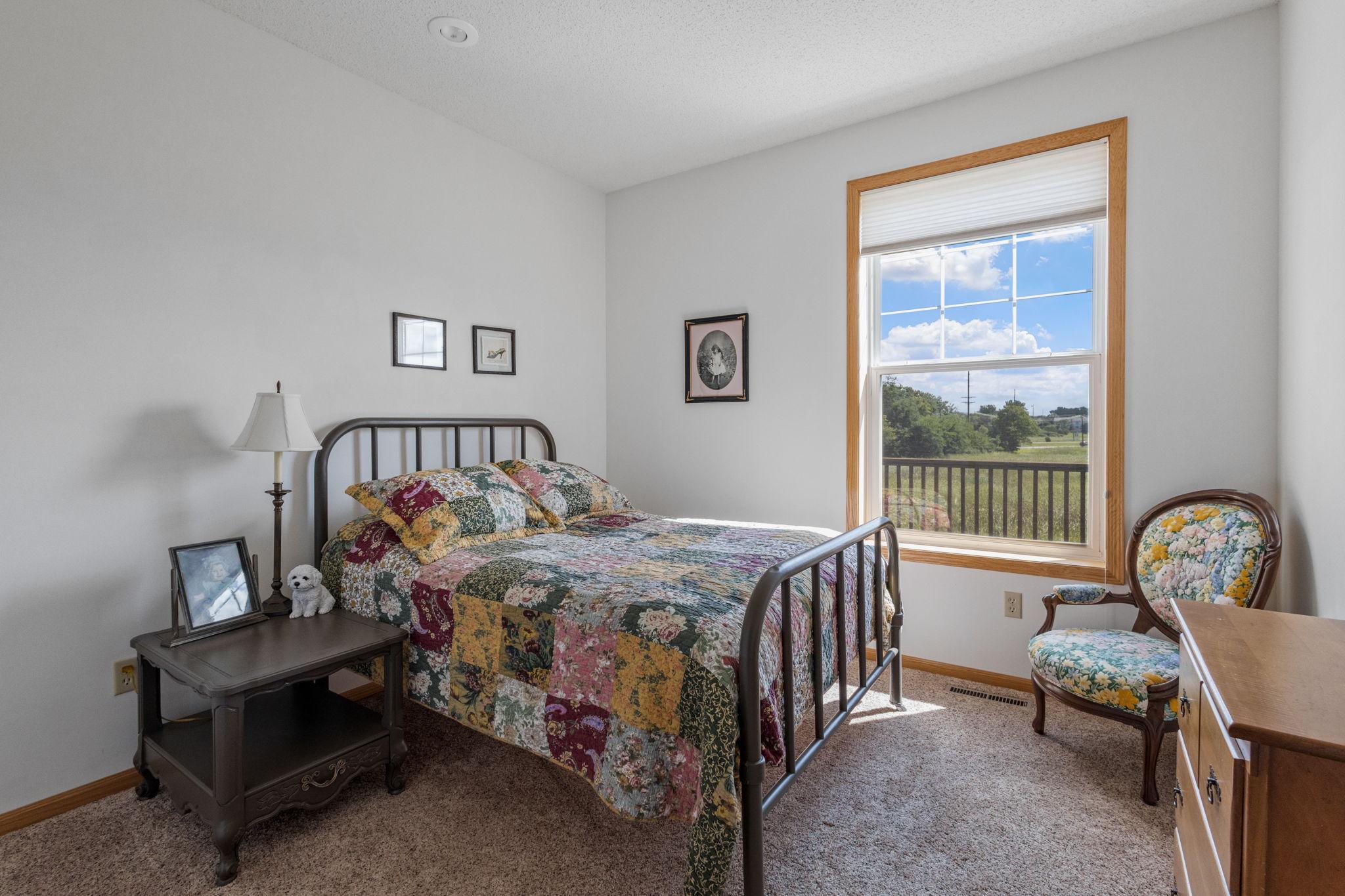 3906 Lawndale Lane N