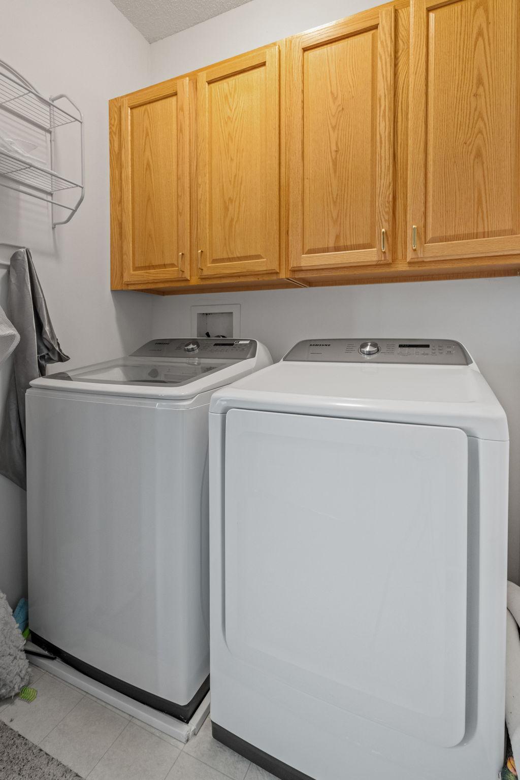 3906 Lawndale Lane N