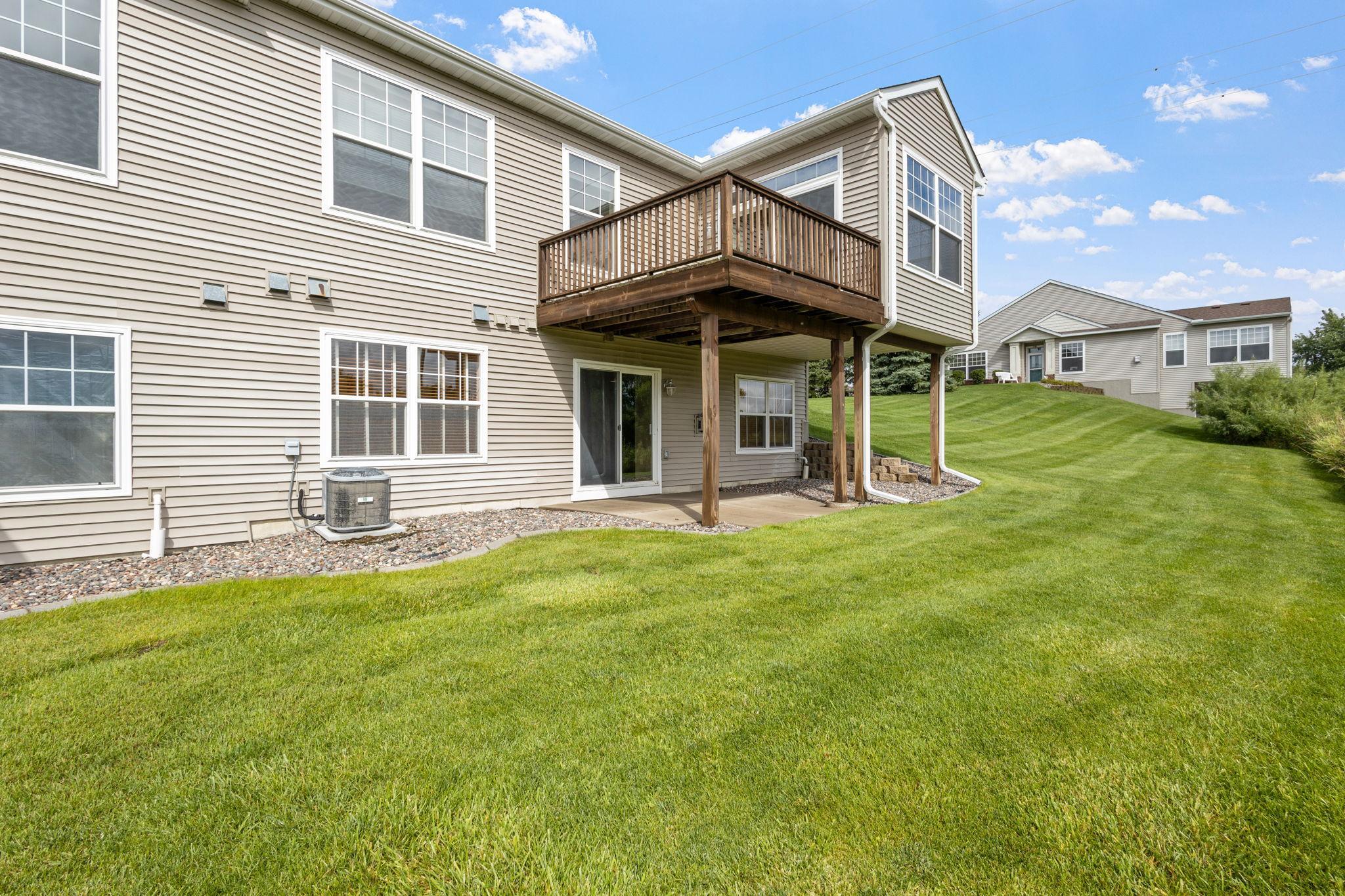 3906 Lawndale Lane N