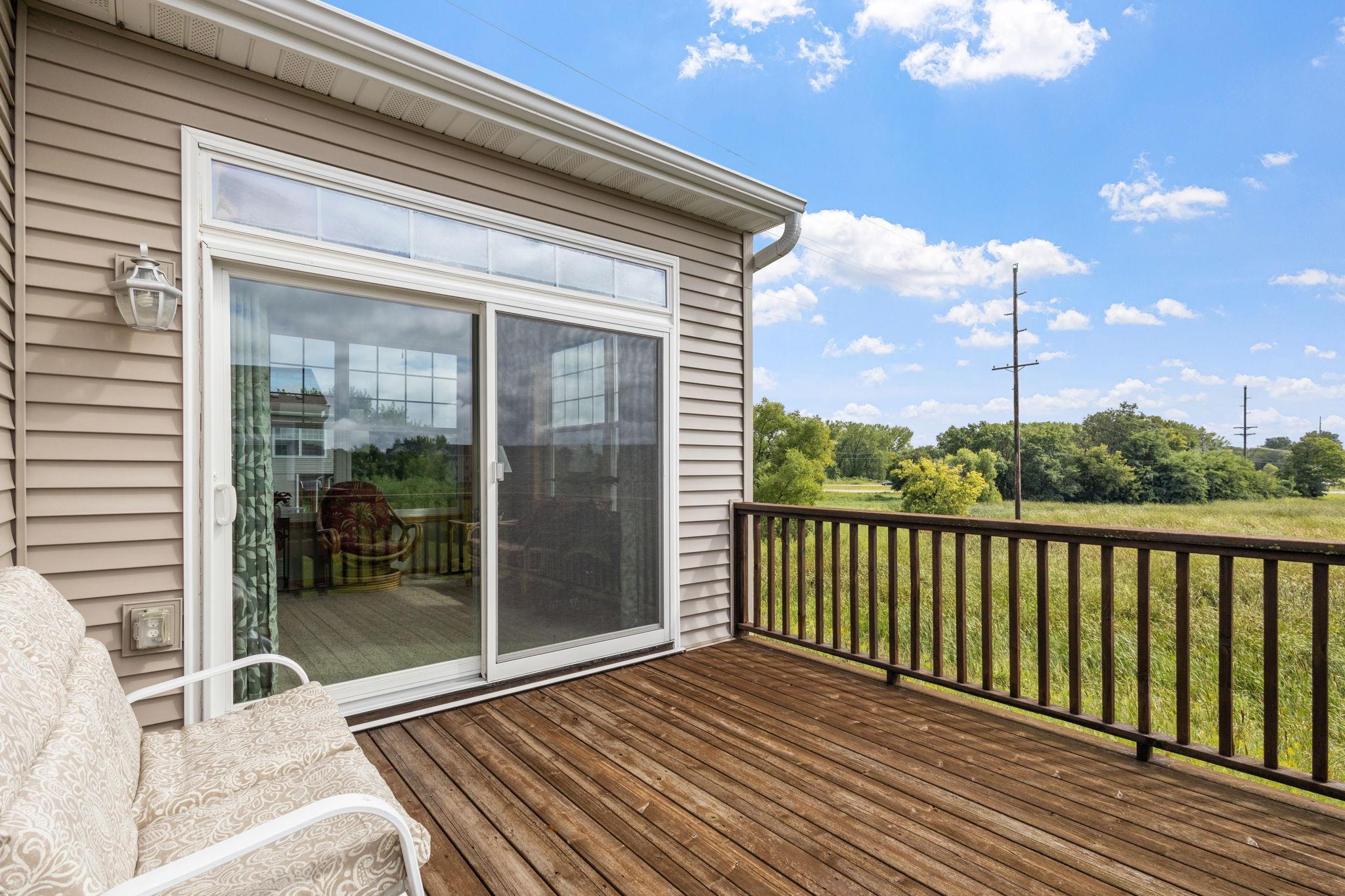 3906 Lawndale Lane N