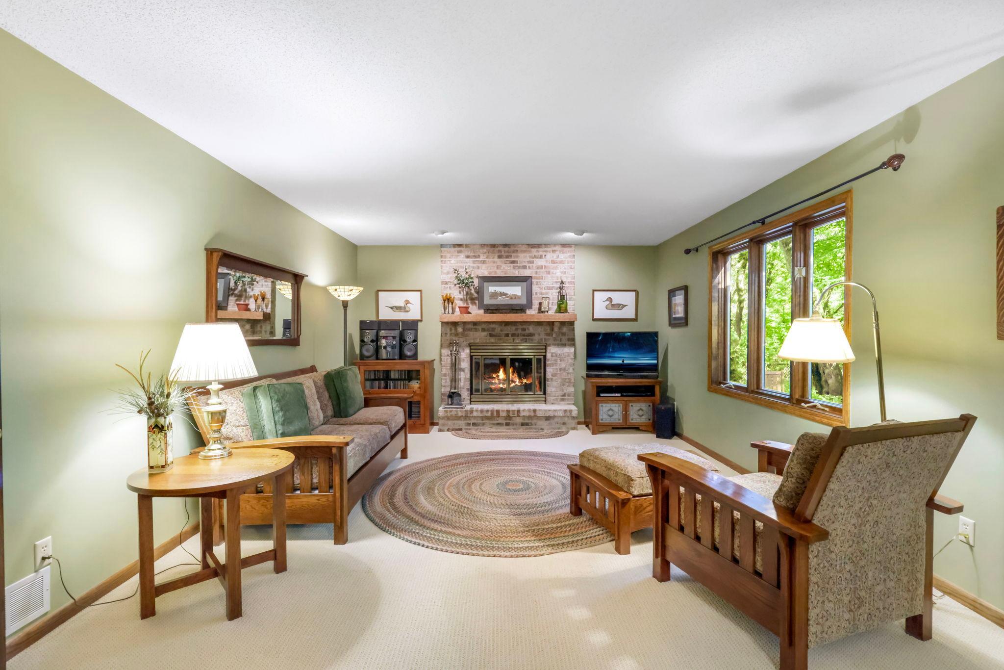 13123 Yosemite Avenue S