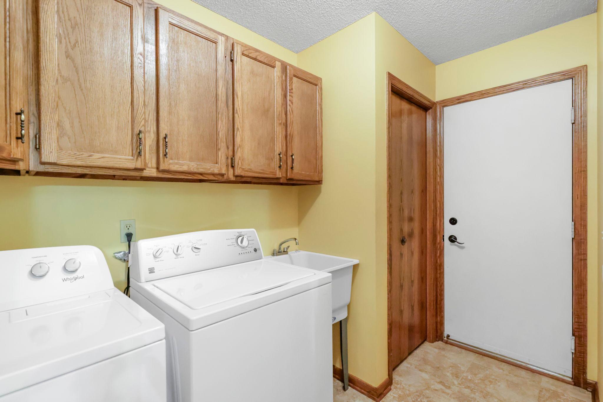 13123 Yosemite Avenue S