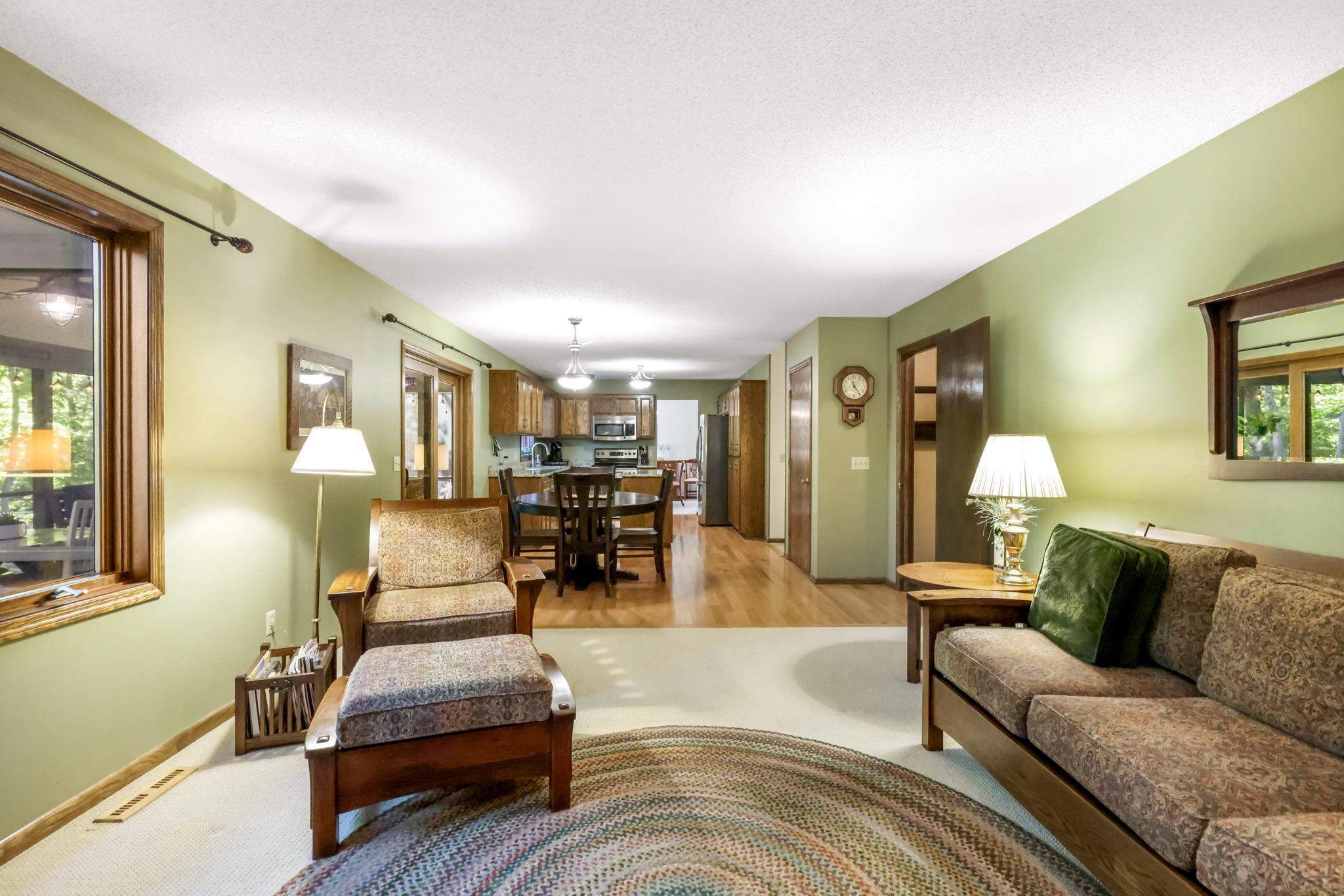 13123 Yosemite Avenue S