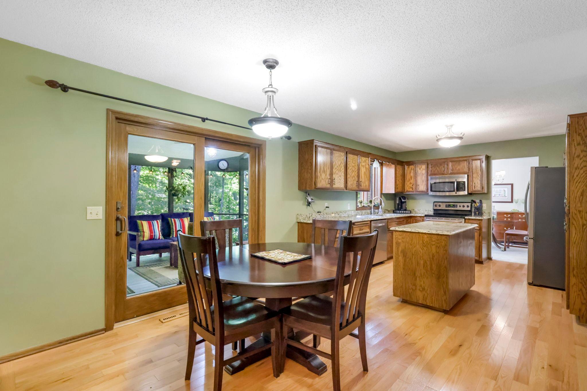 13123 Yosemite Avenue S