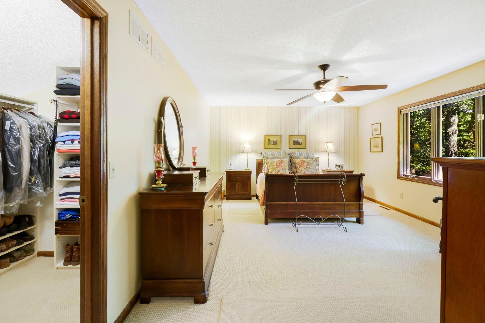 13123 Yosemite Avenue S