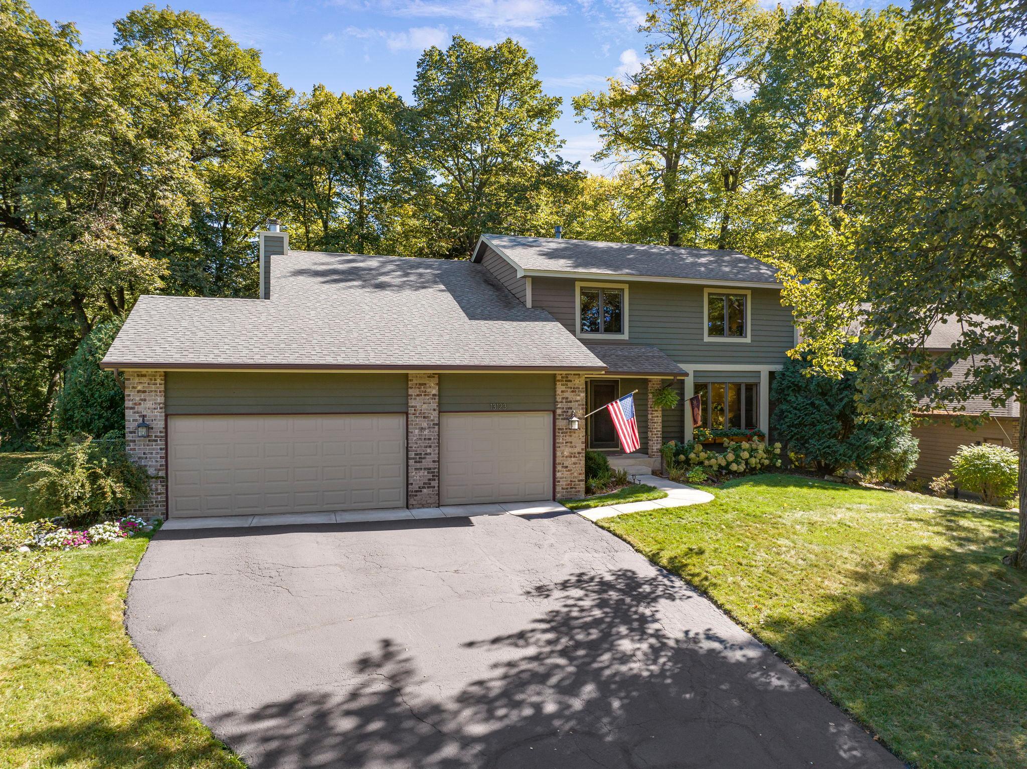 13123 Yosemite Avenue S