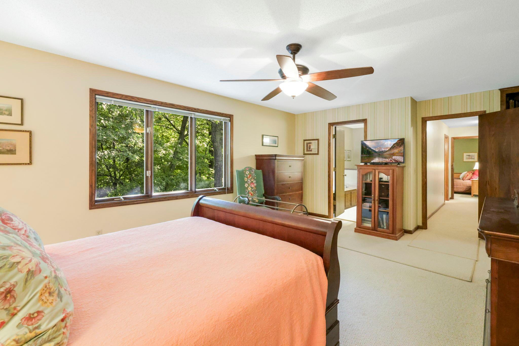 13123 Yosemite Avenue S