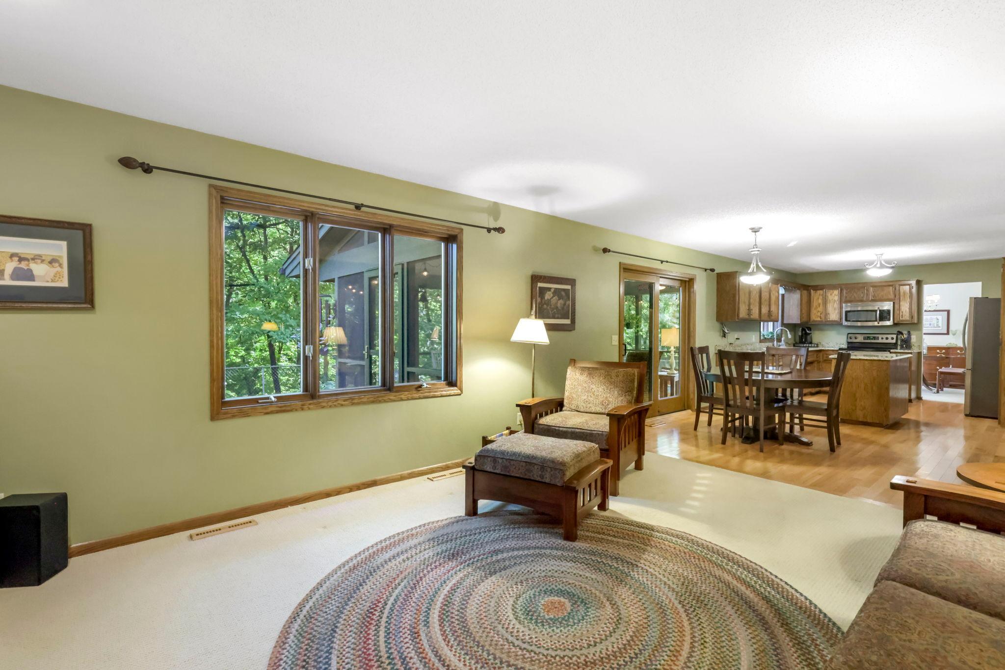 13123 Yosemite Avenue S