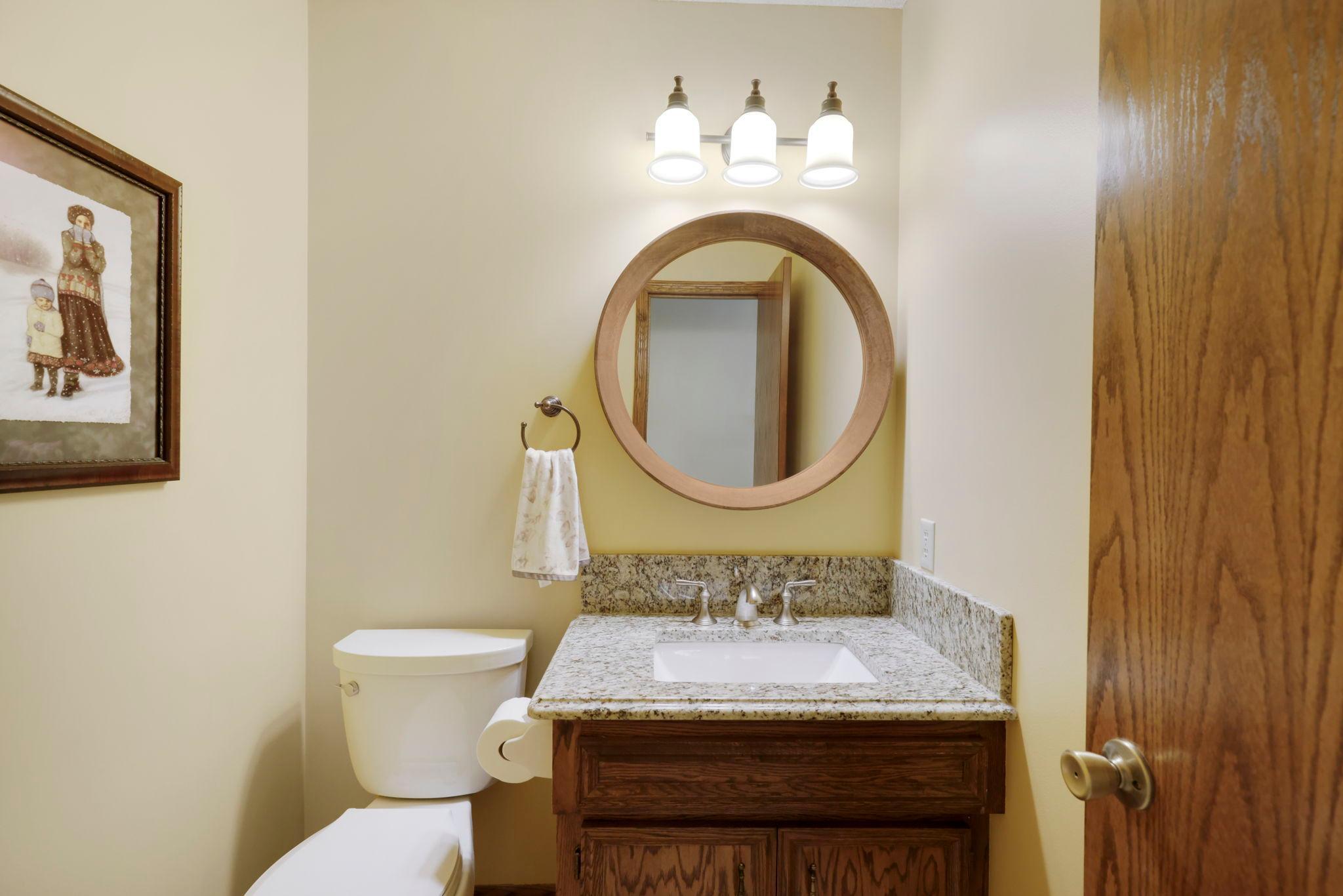 13123 Yosemite Avenue S