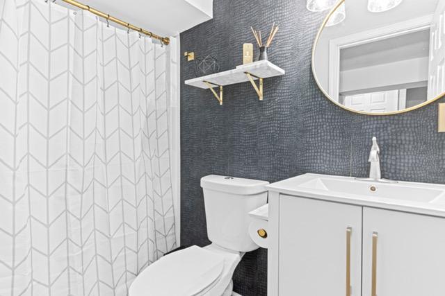 4708 Wentworth Avenue