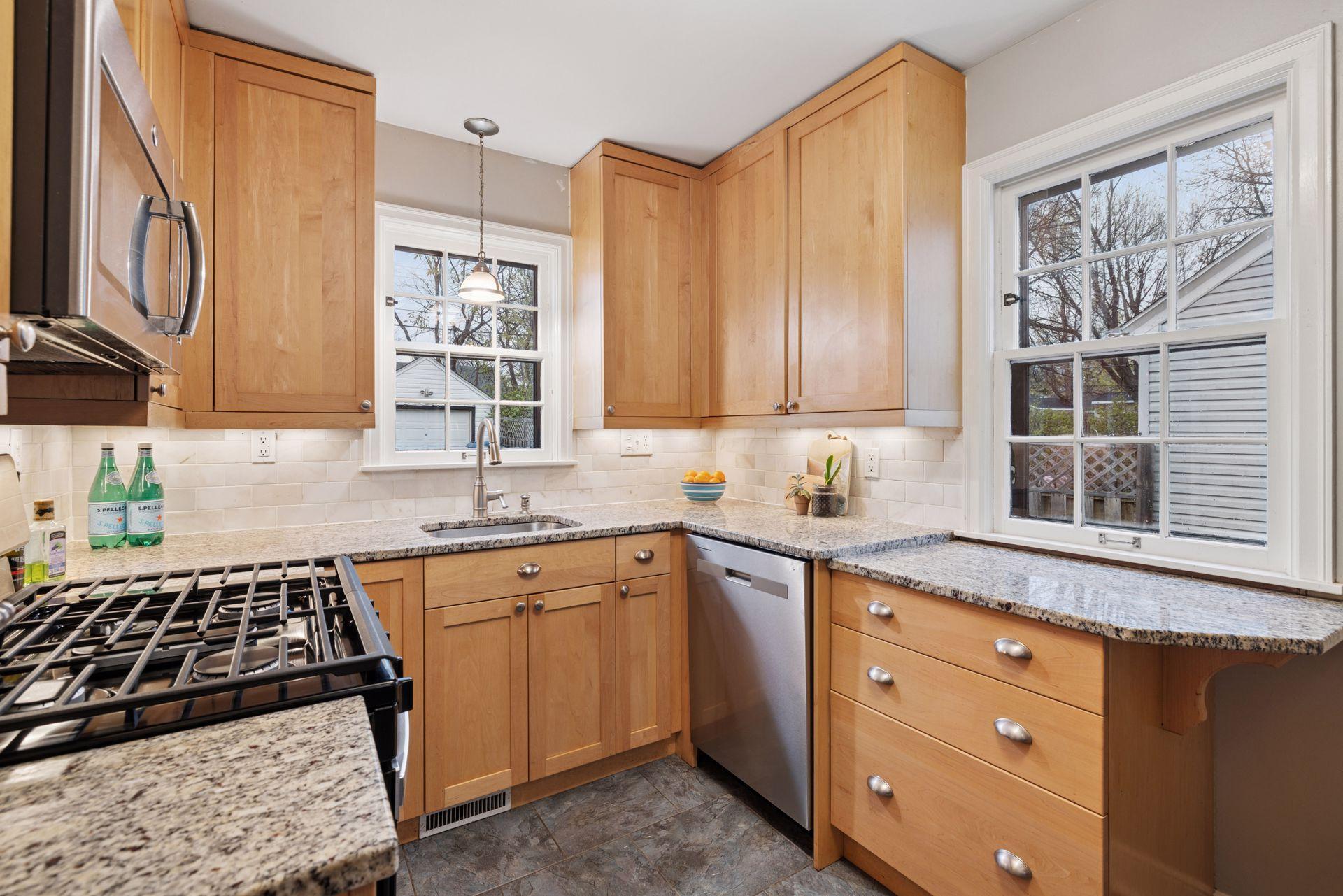 3916 E 55th Street